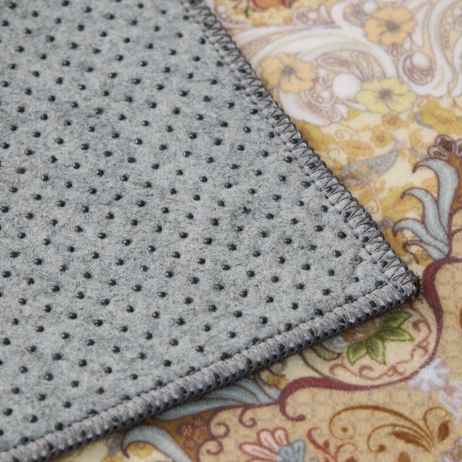 はっ水加工 ペルシャンデザイン ウールタッチカーペット “リオネッタ” ＜８０×１４０ｃｍ＞