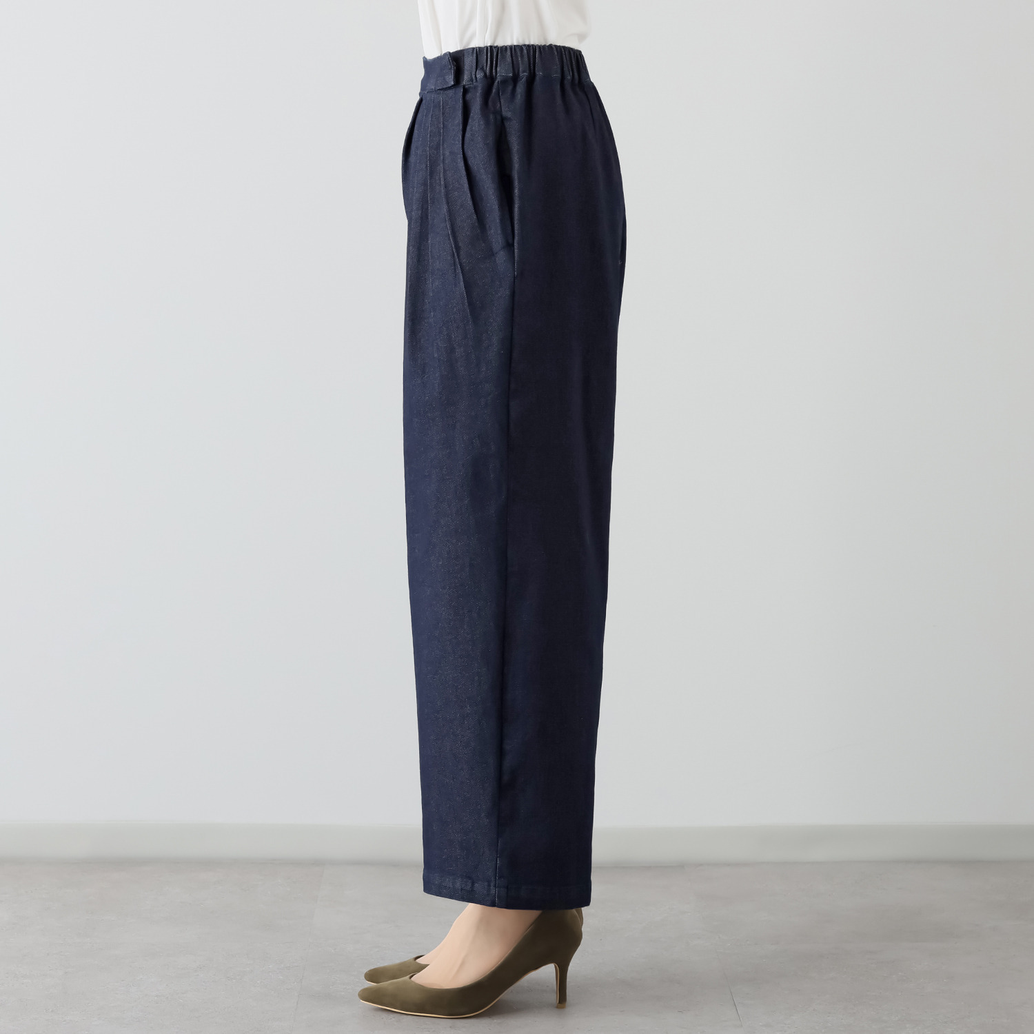 タマミ　ワタナベ カーテンデニム タックデザイン パンツ