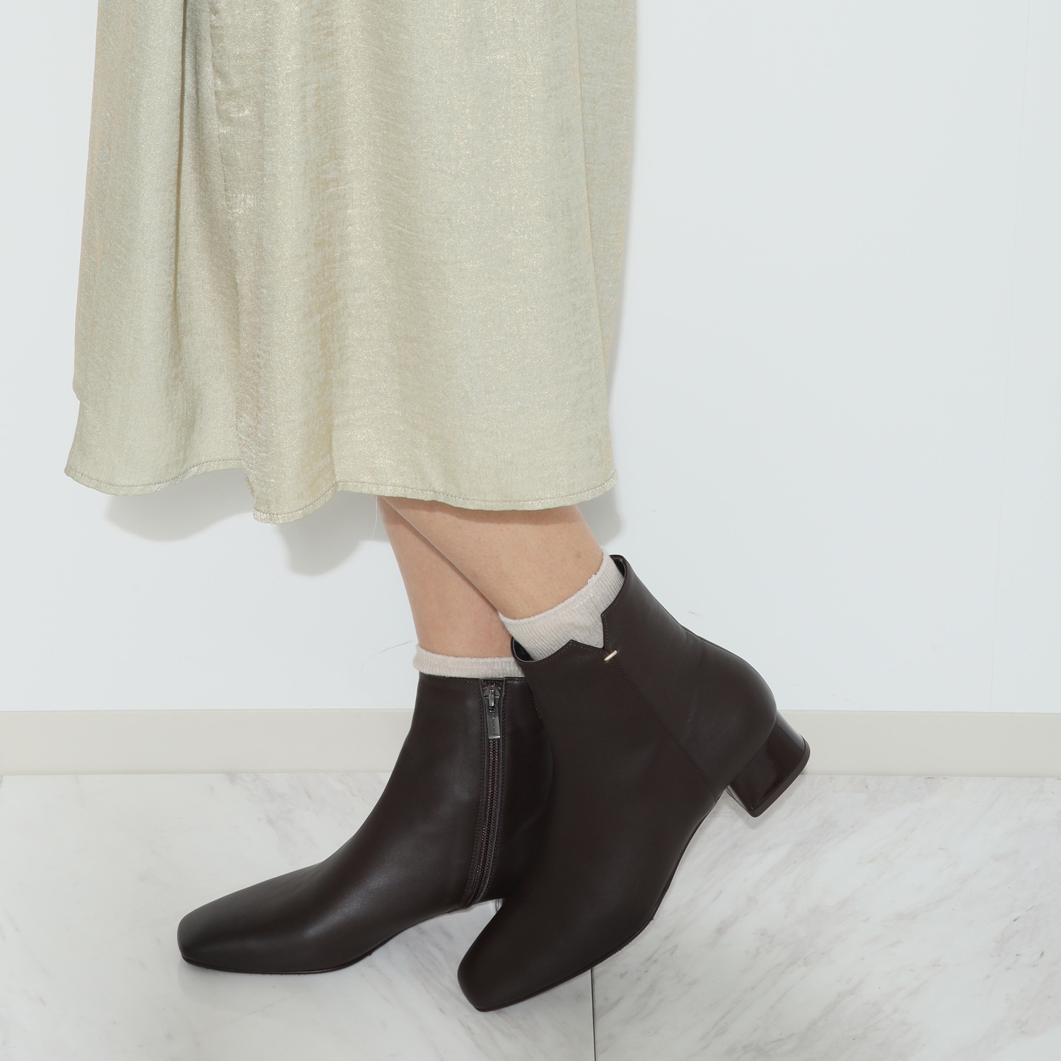 卑弥呼 日本製　はっ水牛革 サイドカット メタルポイントブーツ