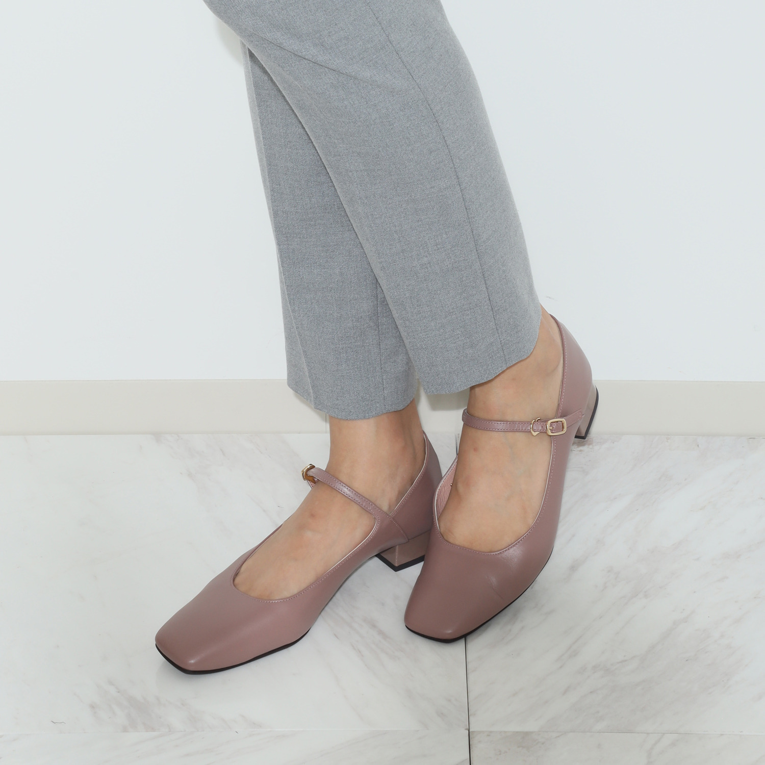 卑弥呼 日本製 レザー スクエアトゥ メリージェーンパンプス