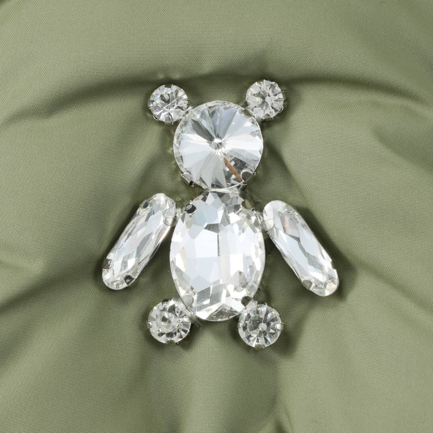 サボイ はっ水　軽量 くまビジュウアクセント 中わた入り ショルダーバッグ