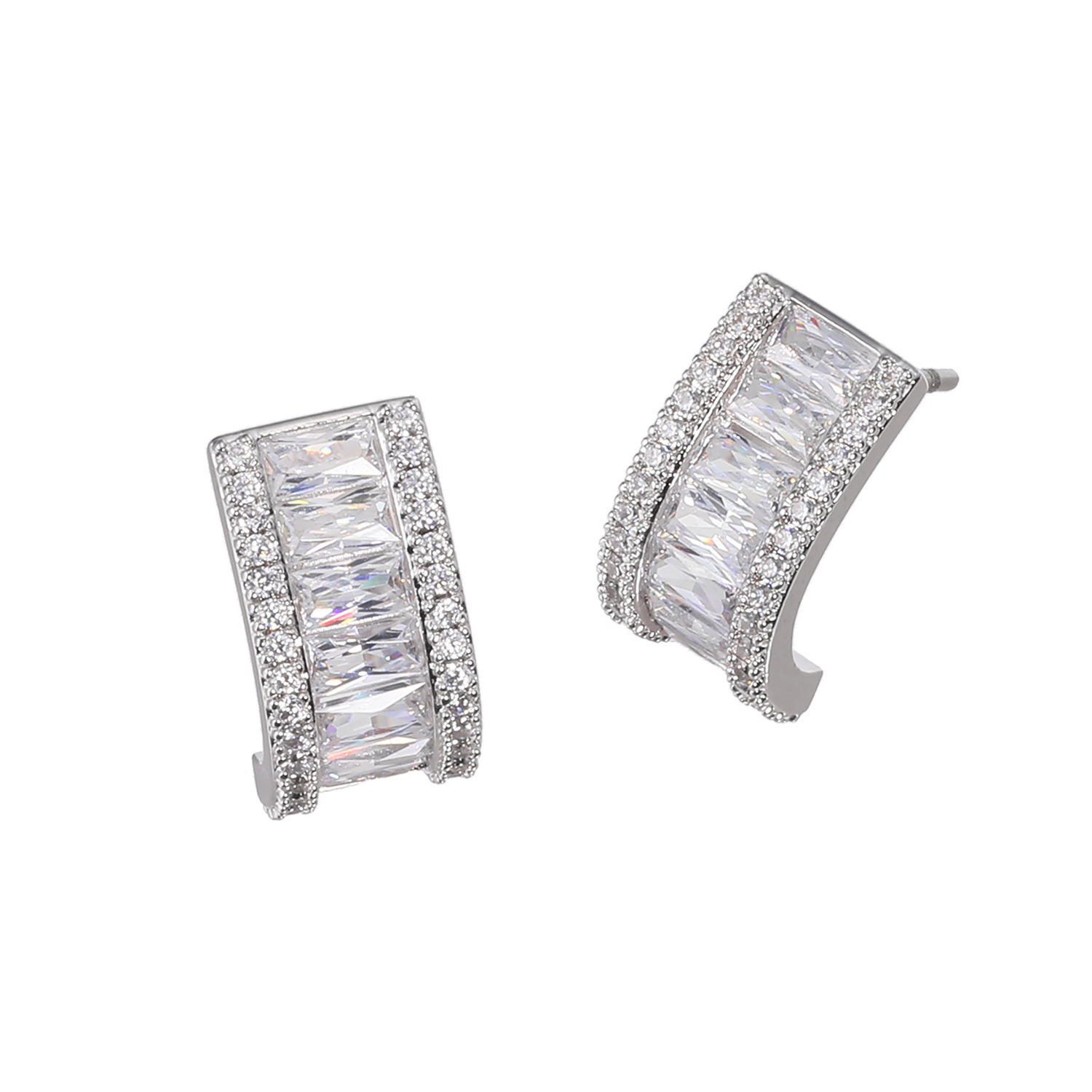 マダムヒロコ レクタングルカットＣＺ ラグジュアリー イヤリング／ピアス “モンシュシュ”