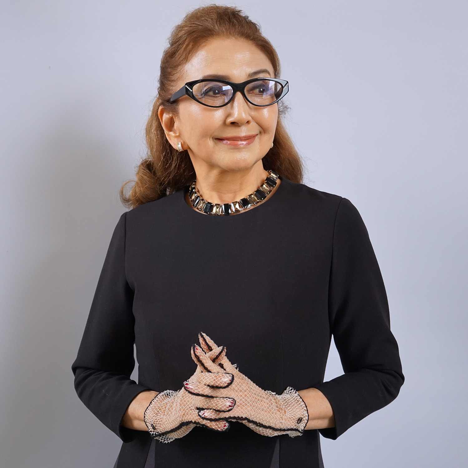 マダムヒロコ ＵＶ＆青色光＆ 裏面反射カット クリスタルガラス オールシーズン使える フォックスフレーム サングラス ”ライク　ア　シネマ”