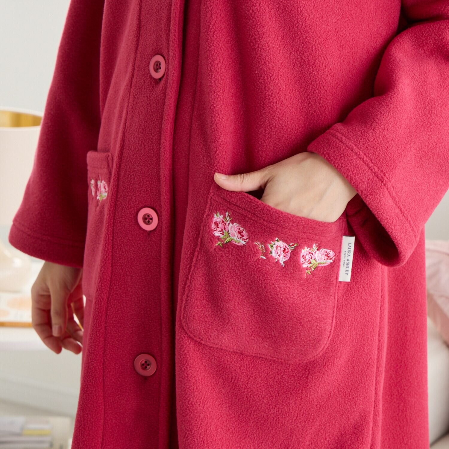 ローラアシュレイ 無地× クチュールローズ刺しゅう ロングガウン