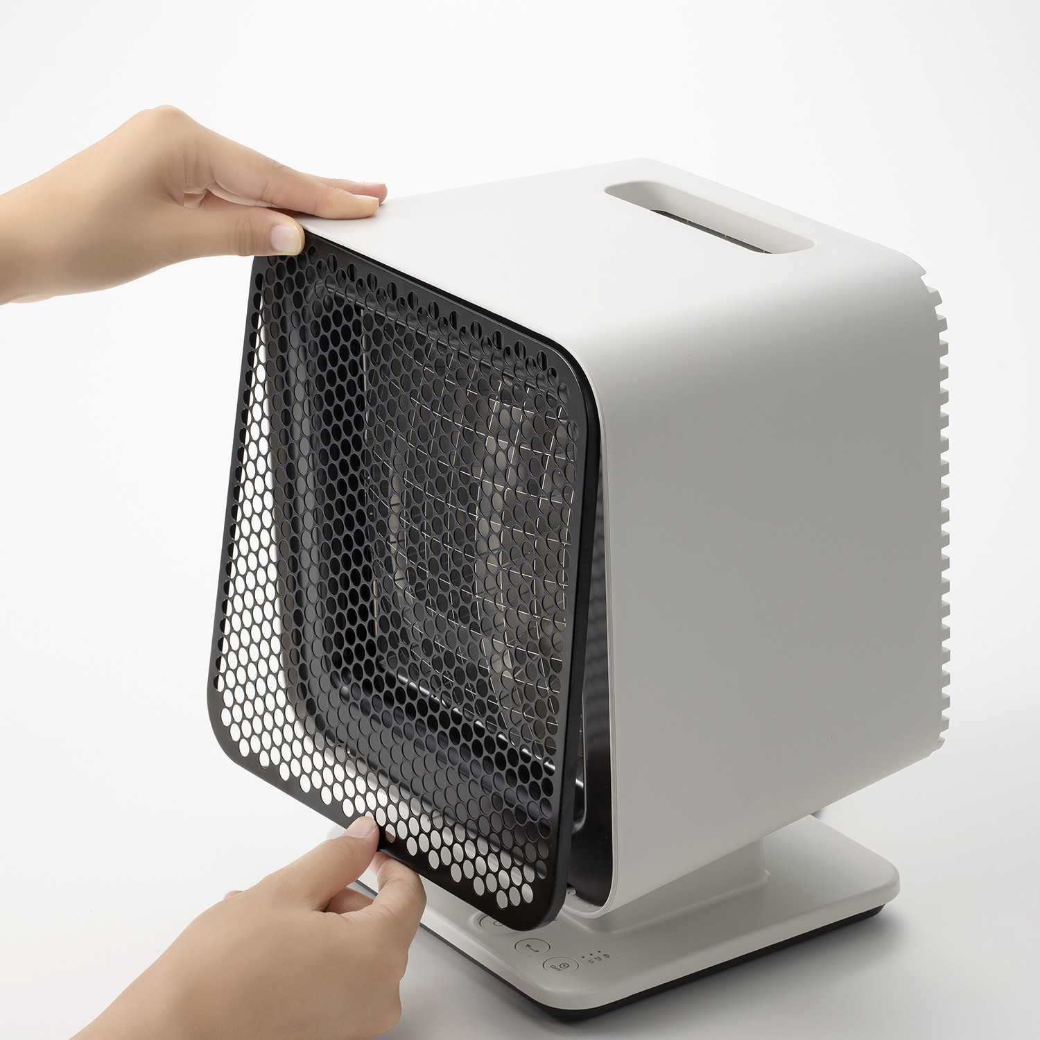 プラスマイナスゼロ キューブ型でかわいい！ コンパクトなのに しっかりあたたかい お手入れもしやすくなった リフレクトヒーター２ ＸＨＳ−Ｋ３１１