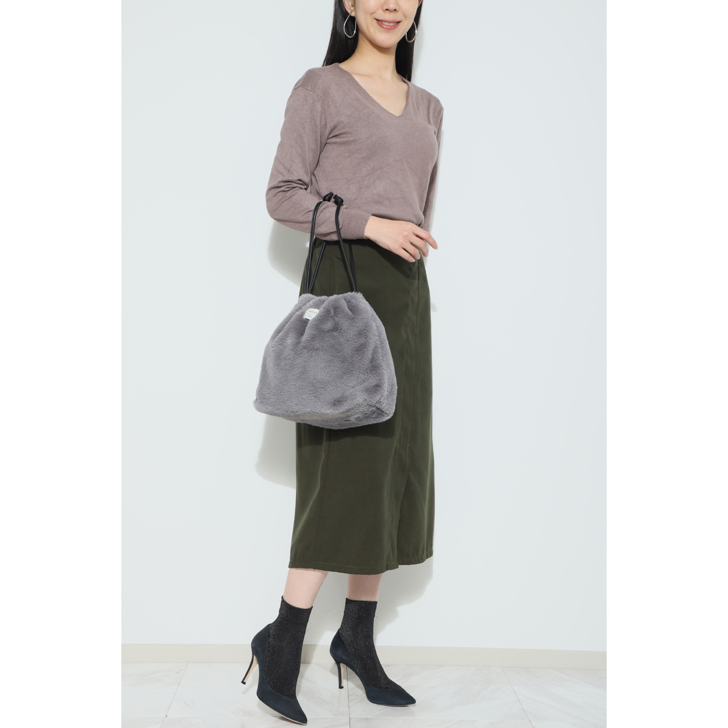 ベルモサ 軽量 巾着フェイクファー メッシュバッグ