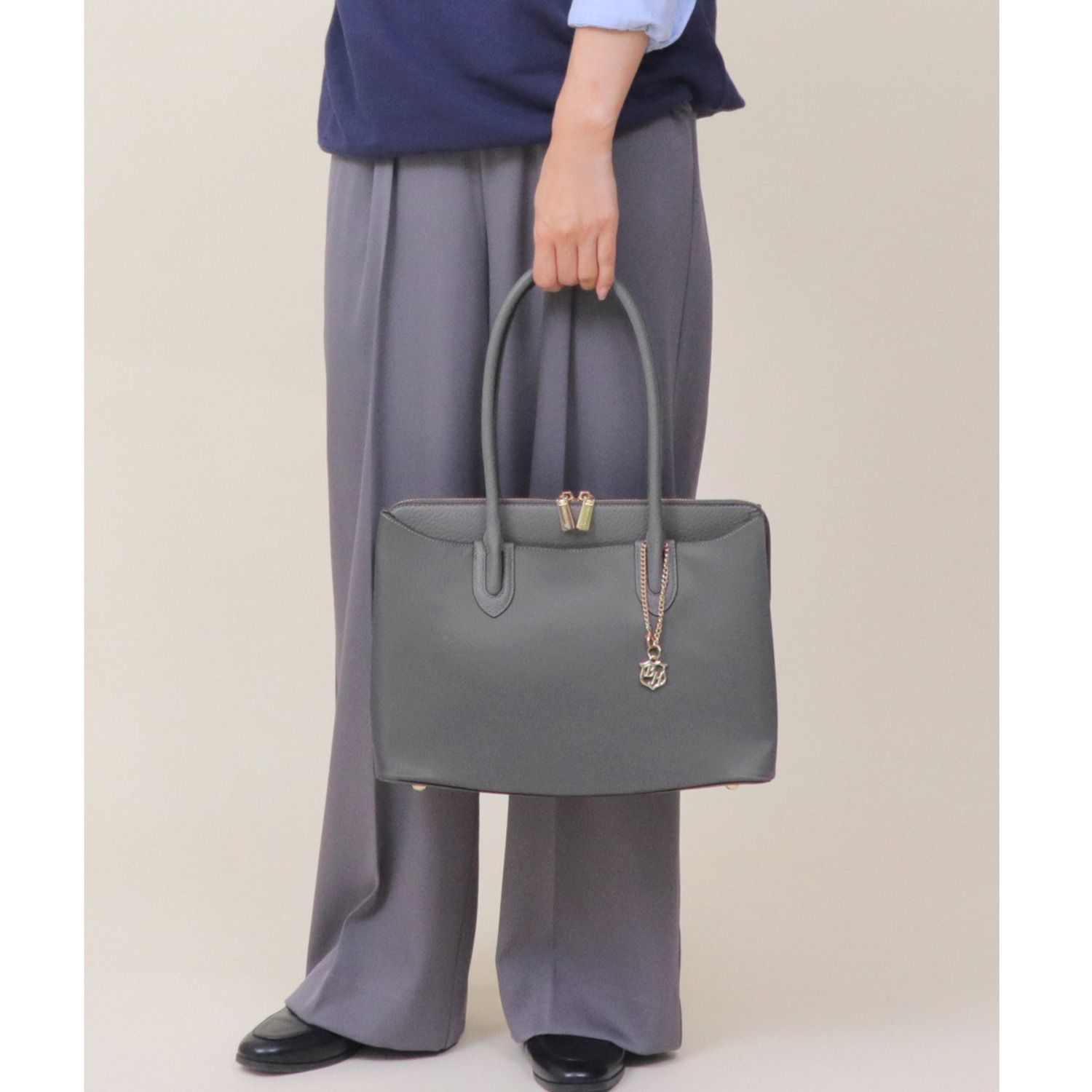 ベルモサ Ａ４対応　異素材コンビ ２ウェイ ３層トートバッグ