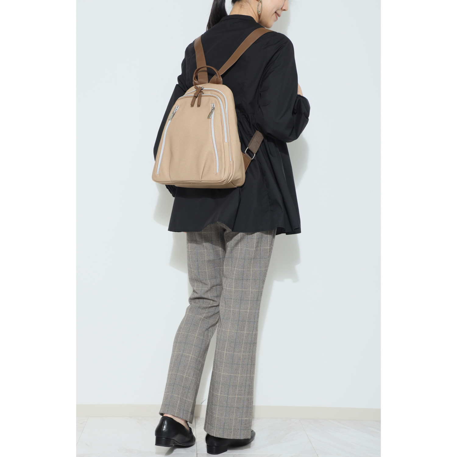 ベルモサ ポケットいっぱい 合成皮革 リュック