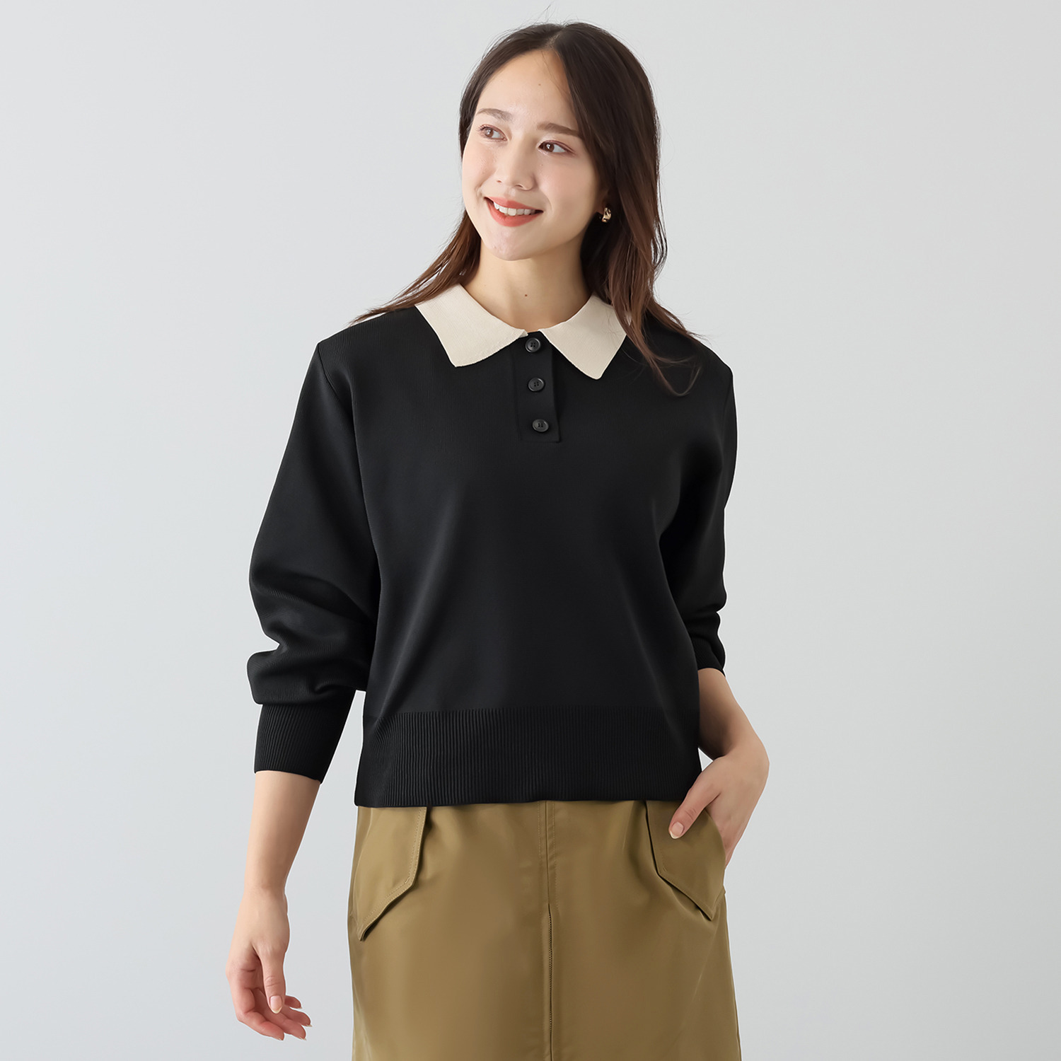 イロプライム ふんわりシルエットの 華やかニットポロシャツ