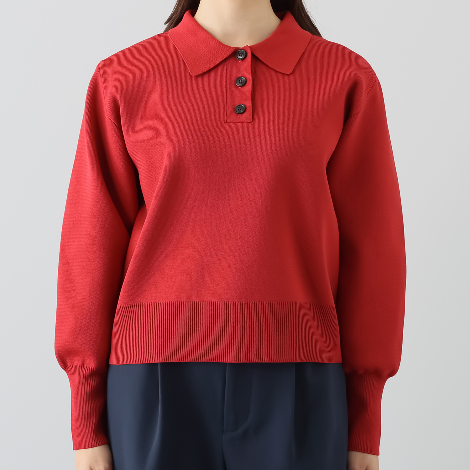 イロプライム ふんわりシルエットの 華やかニットポロシャツ