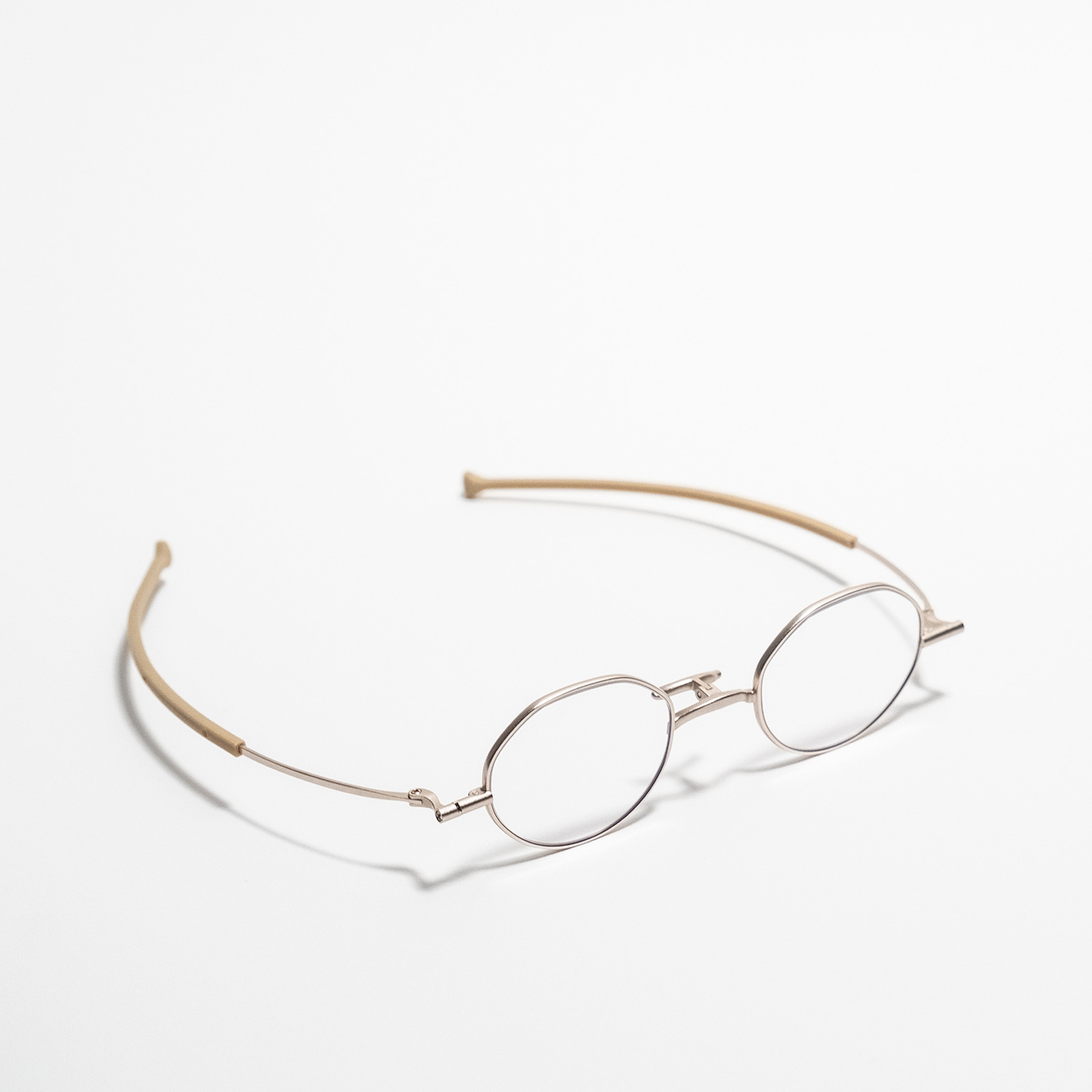 ＳｌｉＳｅｅ （スライシー） 紫外線９９％以上＆ ブルーライトをカット 軽量＆薄型設計 リーディンググラス