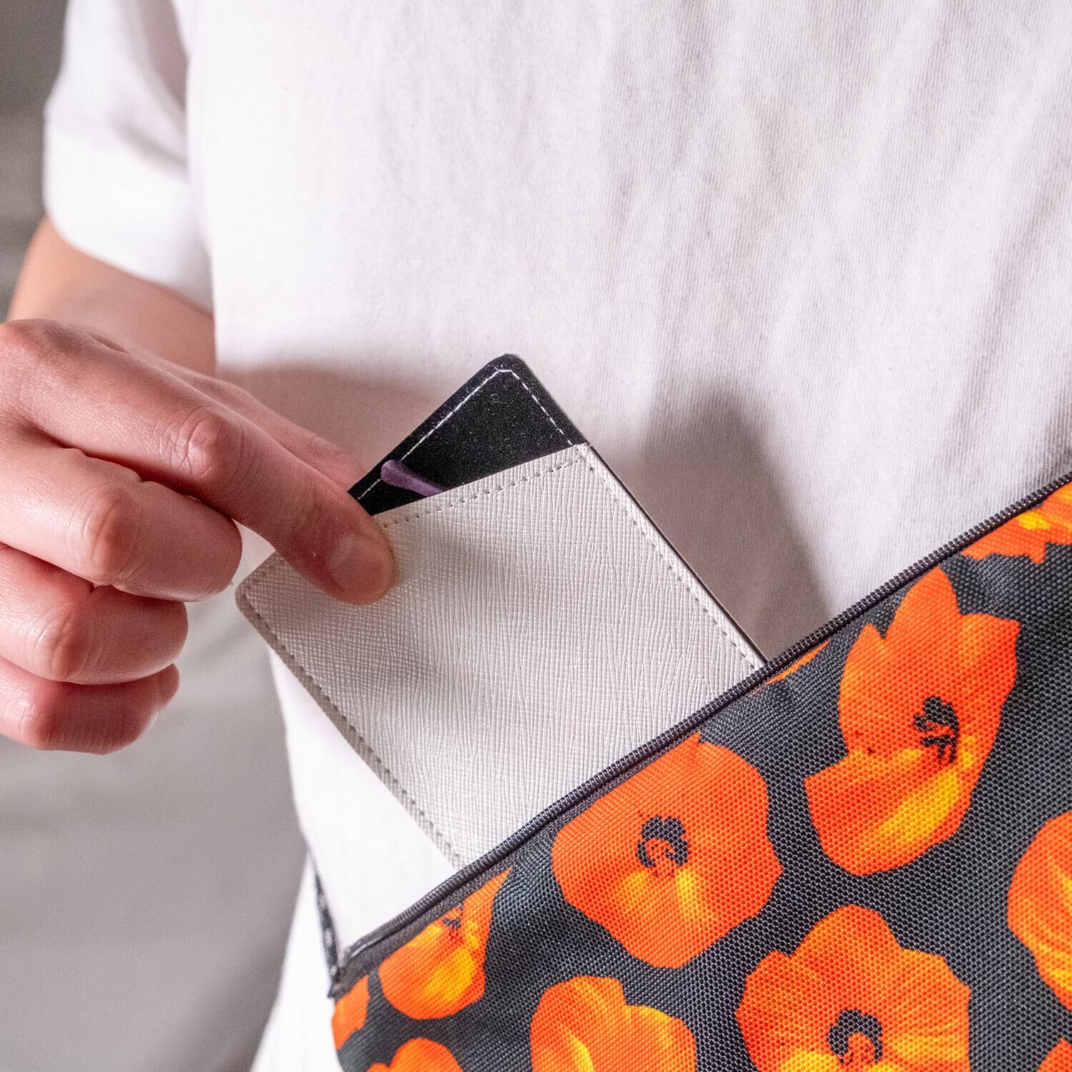 ＳｌｉＳｅｅ （スライシー） 紫外線９９％以上＆ ブルーライトをカット 軽量＆薄型設計 リーディンググラス