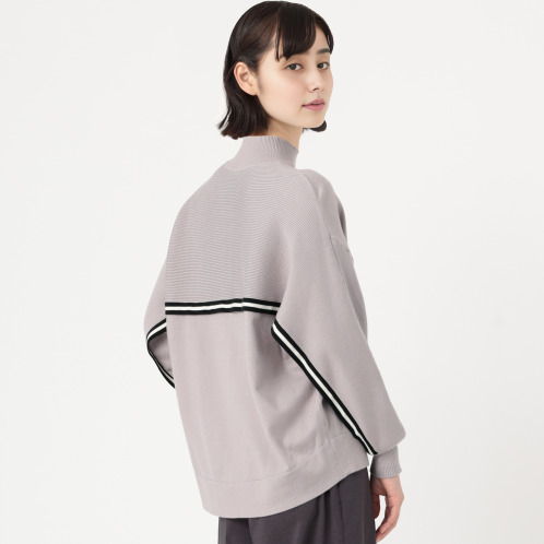 スタイル・ラヴィー　バックラインアクセント　ニットプルオーバー