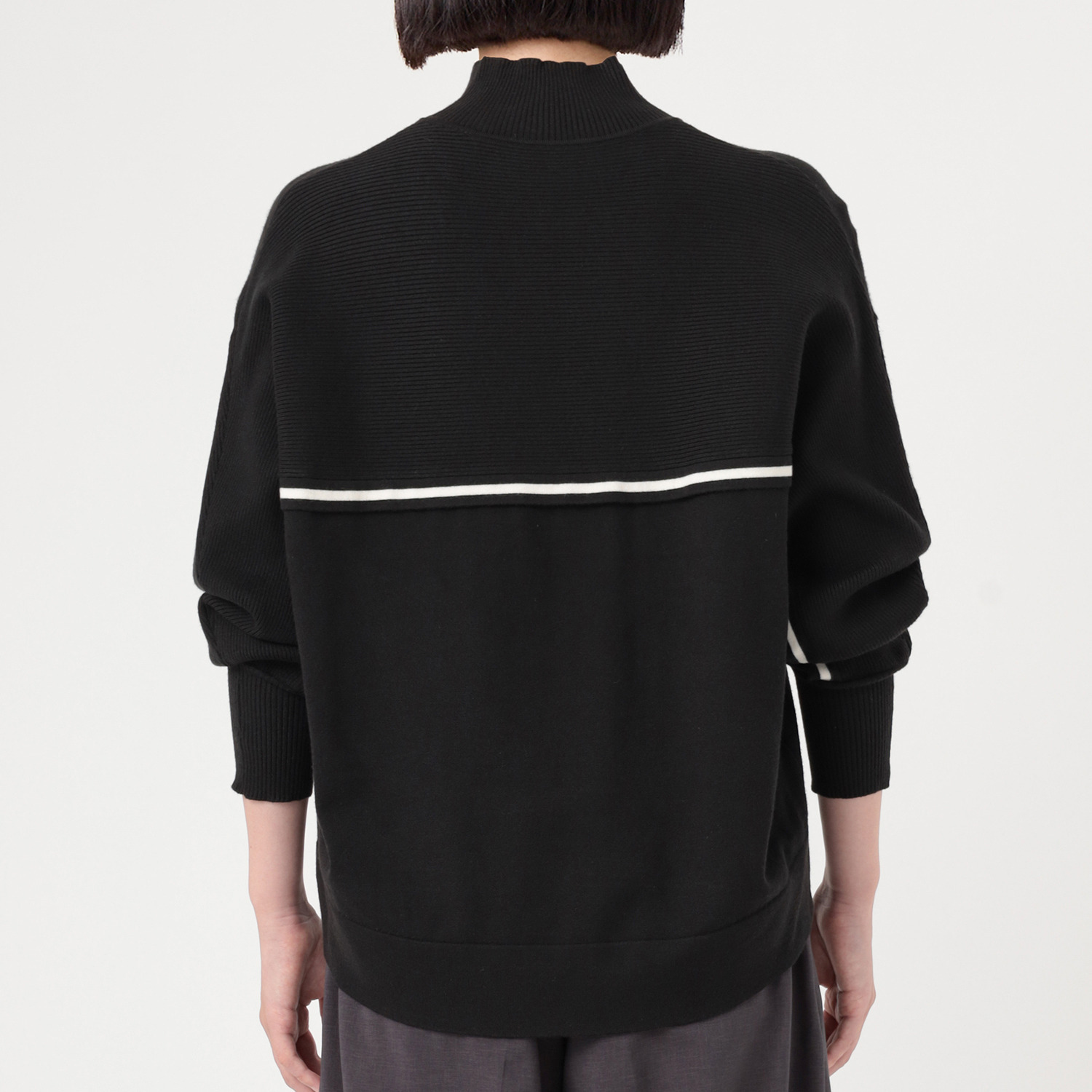 スタイル・ラヴィー バックラインアクセント ニットプルオーバー