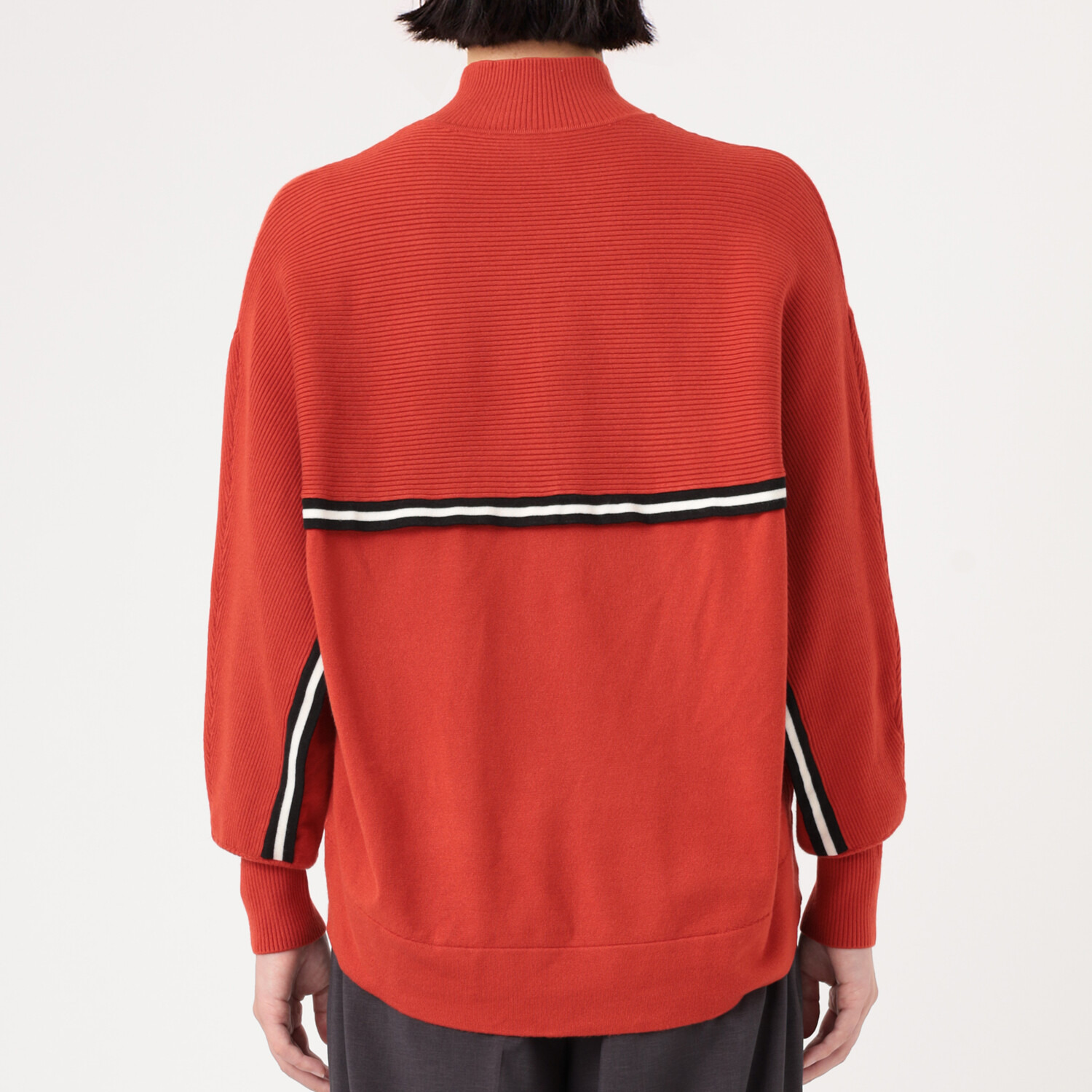 スタイル・ラヴィー バックラインアクセント ニットプルオーバー