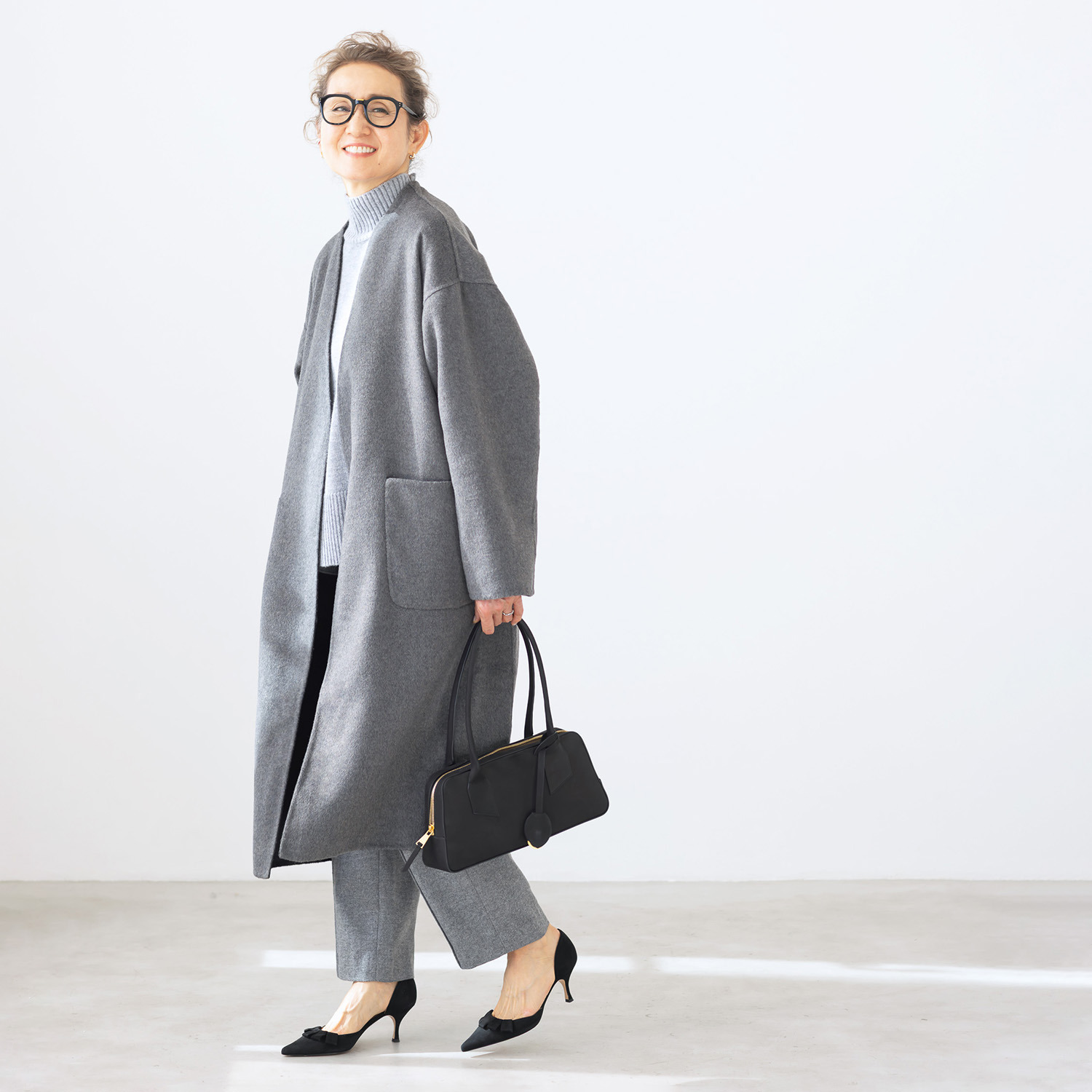 アンドスピカ ウールブレンド ノーカラー リバー仕立てコート