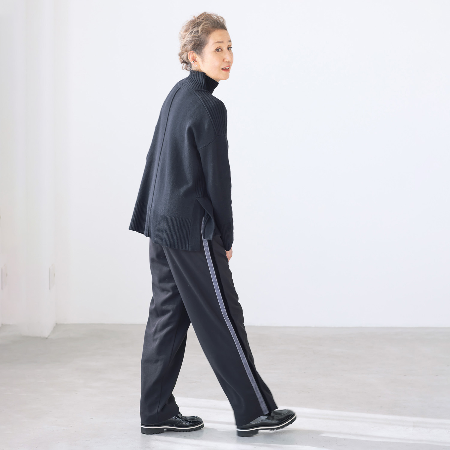 アンドスピカ 裏起毛裏地付 ジョーゼットジャージー ストレートパンツ