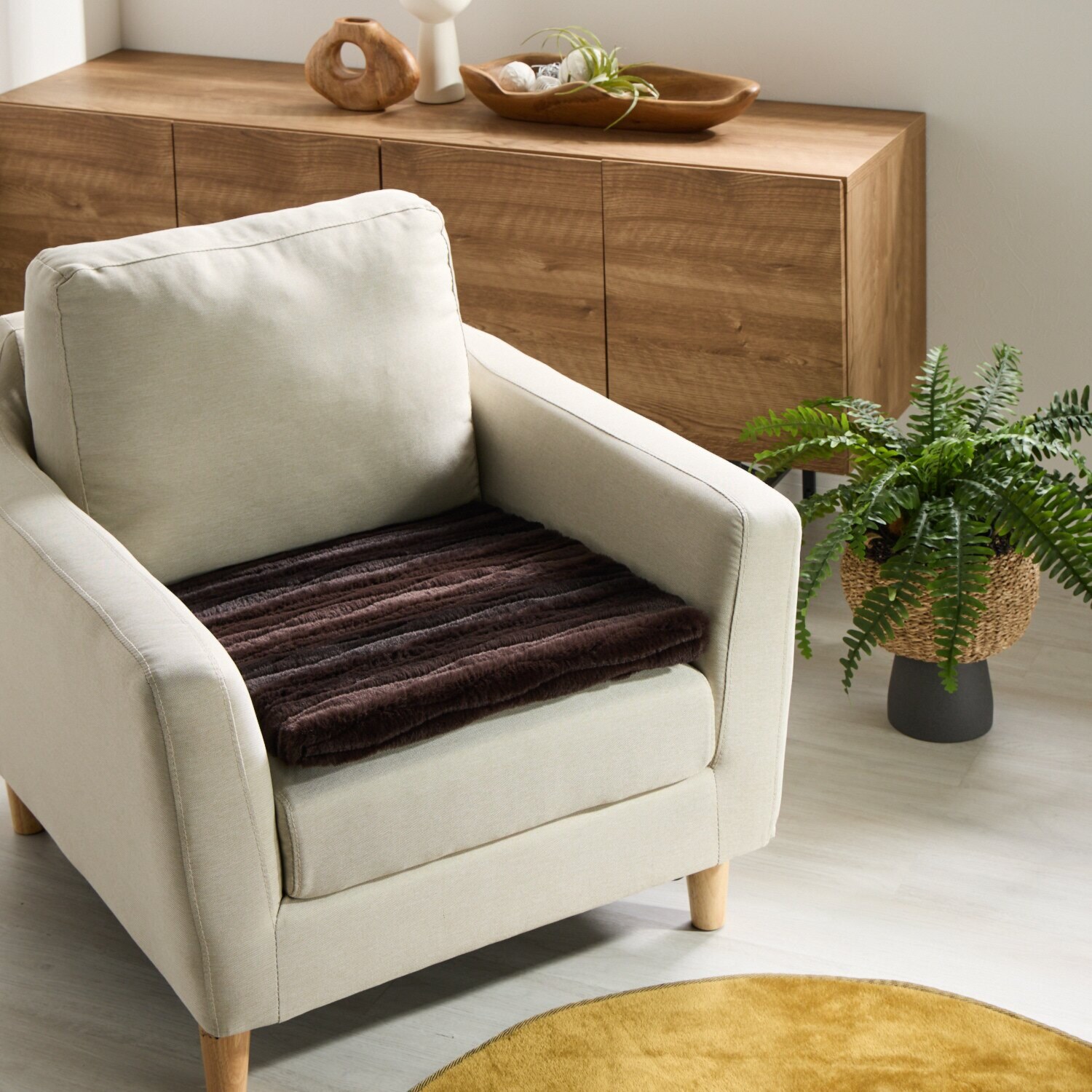 ソファーの座面に敷いて 快適な座り心地復活！ セーブルファータッチ 復活ソファーシート ＜１人掛用＞