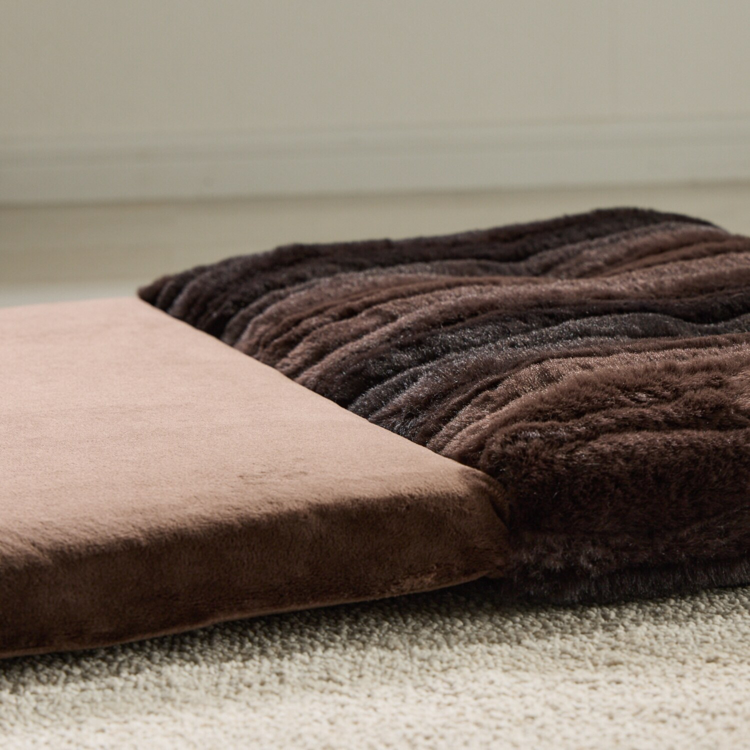 セーブルファータッチ 折りたためる お昼寝マット