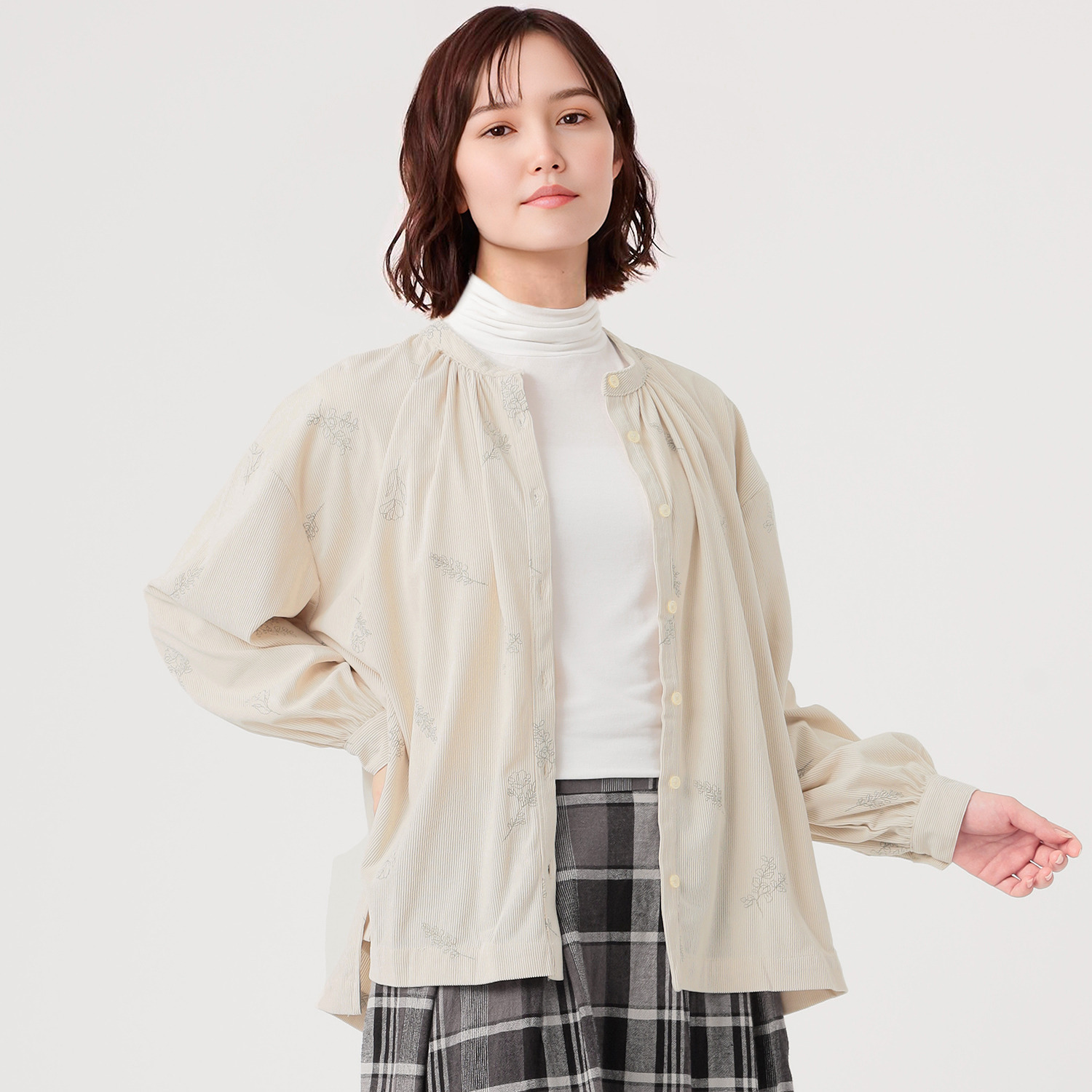 エムエムオー コーデュロイ 刺しゅうブラウス