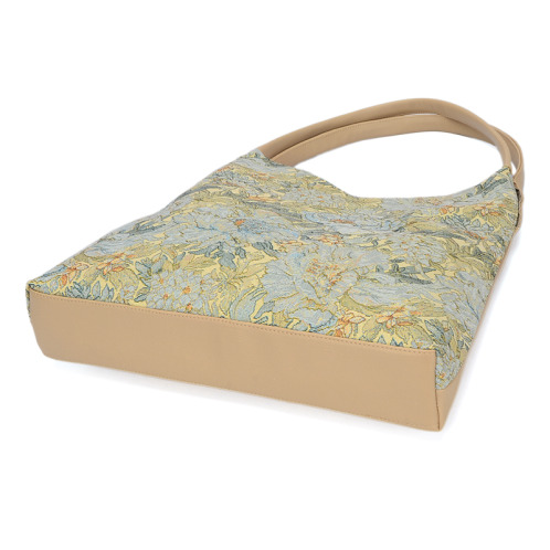 ラルジュ 軽量Ａ４対応 アンティークフラワー トートバッグ