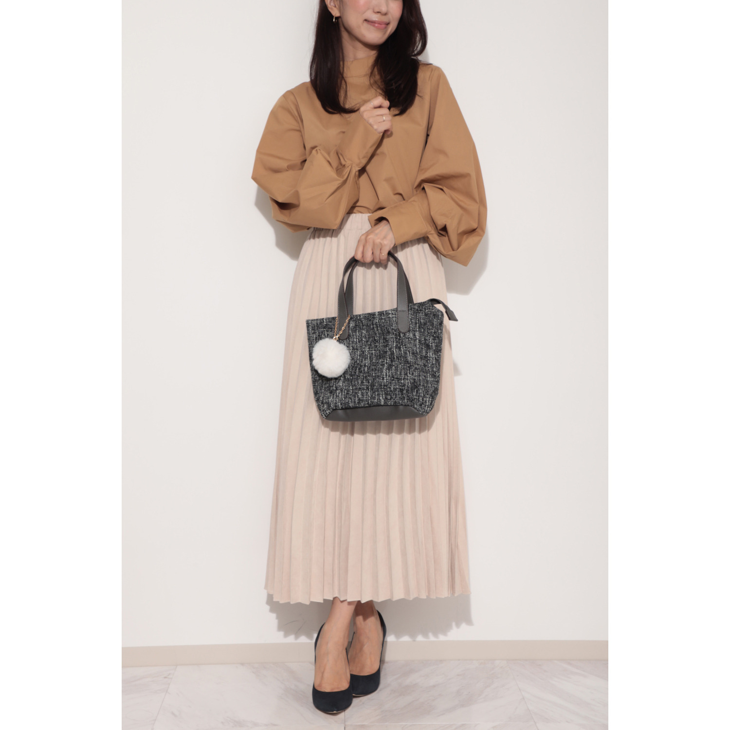 ラルジュ ファーチャーム付 ツイード柄トートバッグ