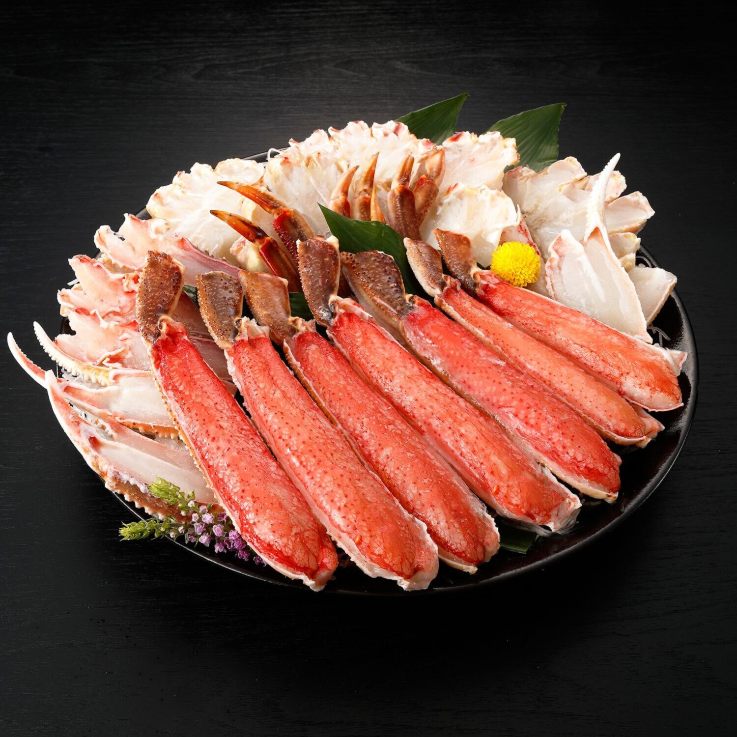 富洋物産　目利き人厳選！ お刺身でも鍋でもおいしい 特大生ずわい蟹の 豪華セット＜１．１ｋｇ＞