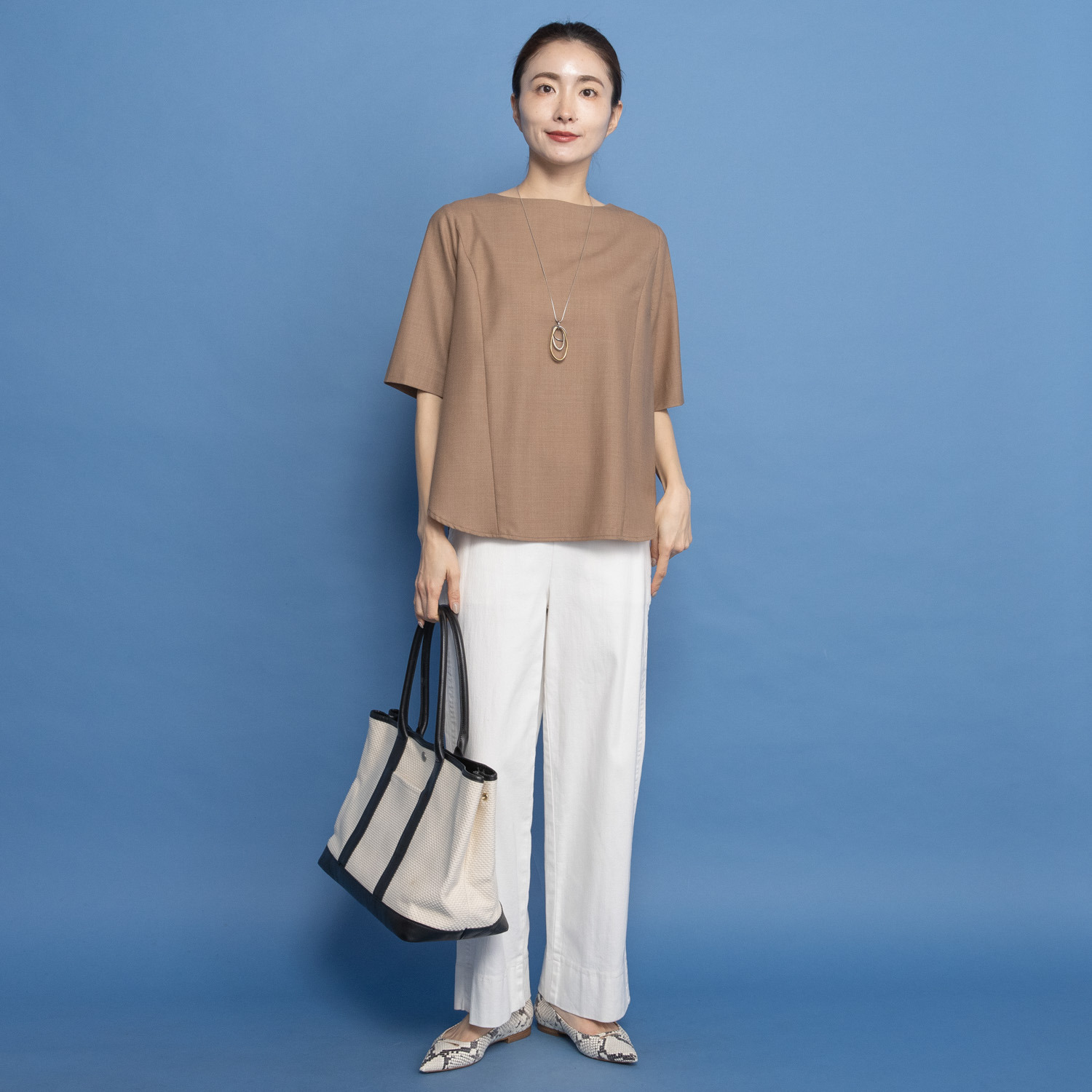 レア　ジェム オールシーズン 上質をまとう ウールトリアセテート混 ２ウェイブラウス