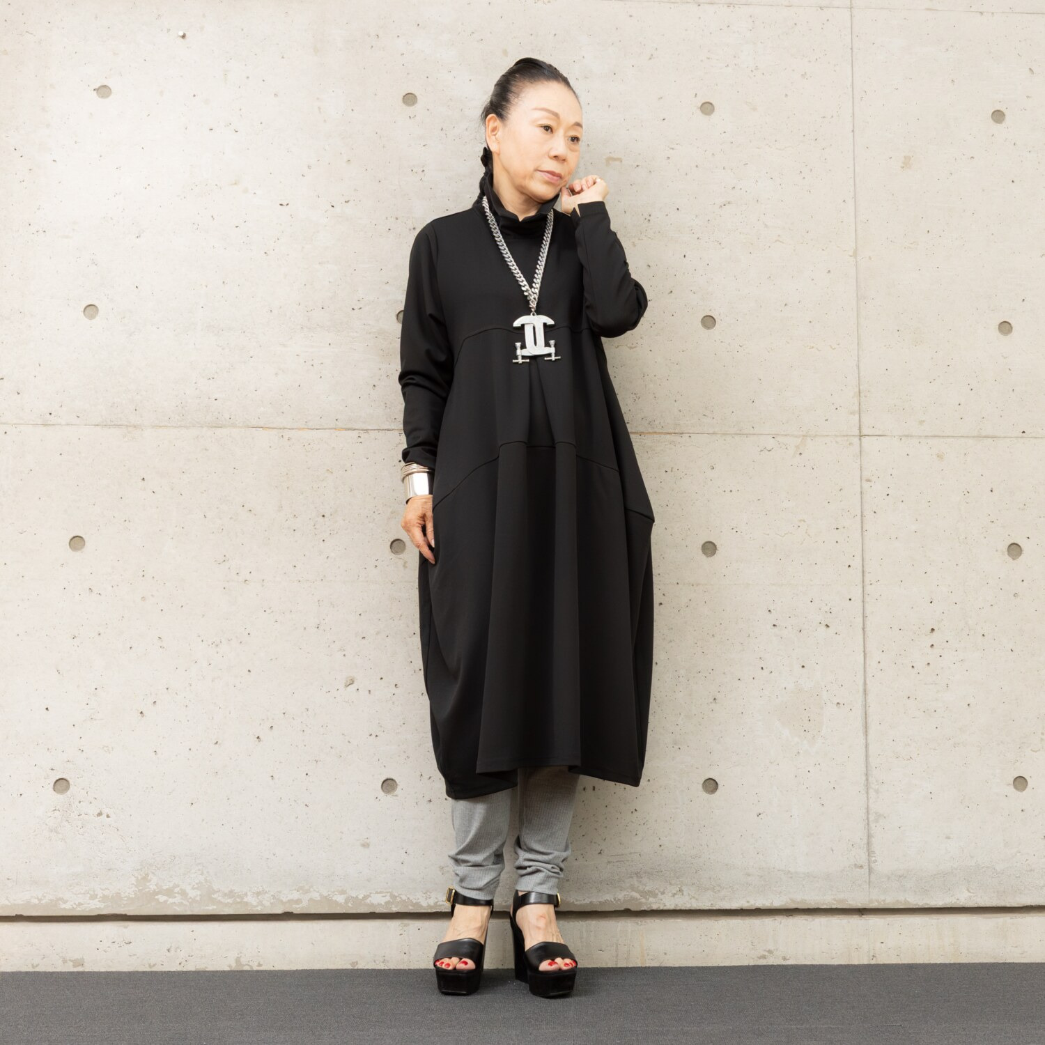 ヒロコ　デシネール 指１本のゆとり マチ付きソフトリブ １２分丈 レギンスパンツ