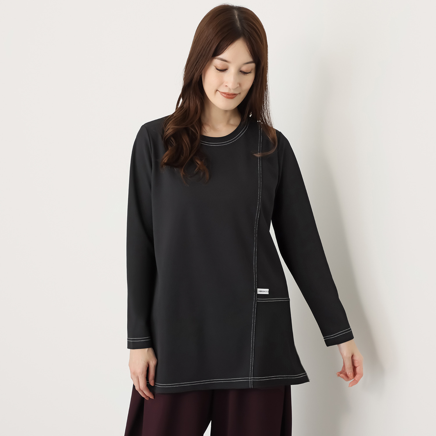 ヒロコ　デシネール 異素材切替 配色ステッチが効いた ちょこっとモードな 安心丈チュニック
