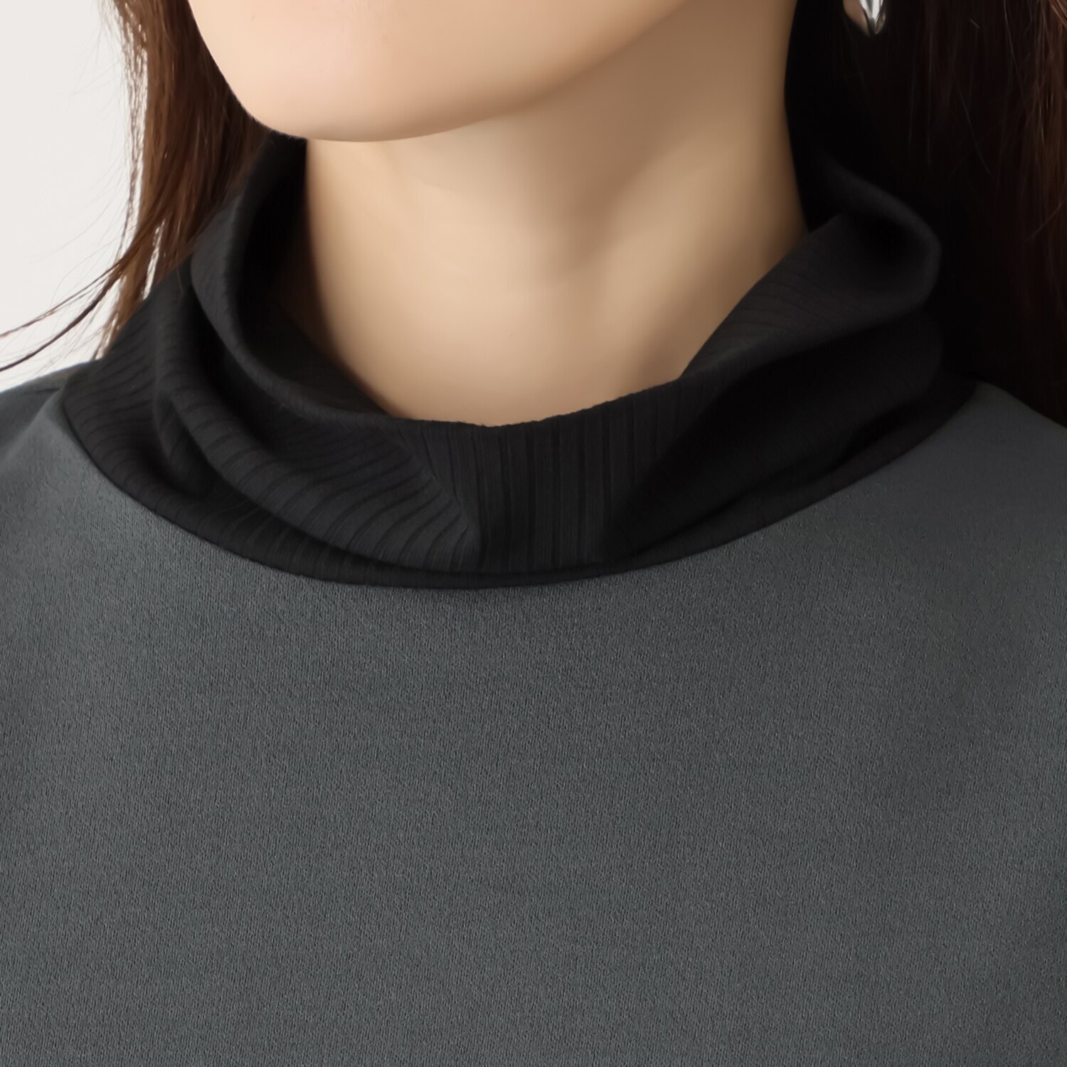 ヒロコ　デシネール リブタートル＆リブ袖 コーディネイト風 バレルシルエット プルオーバー