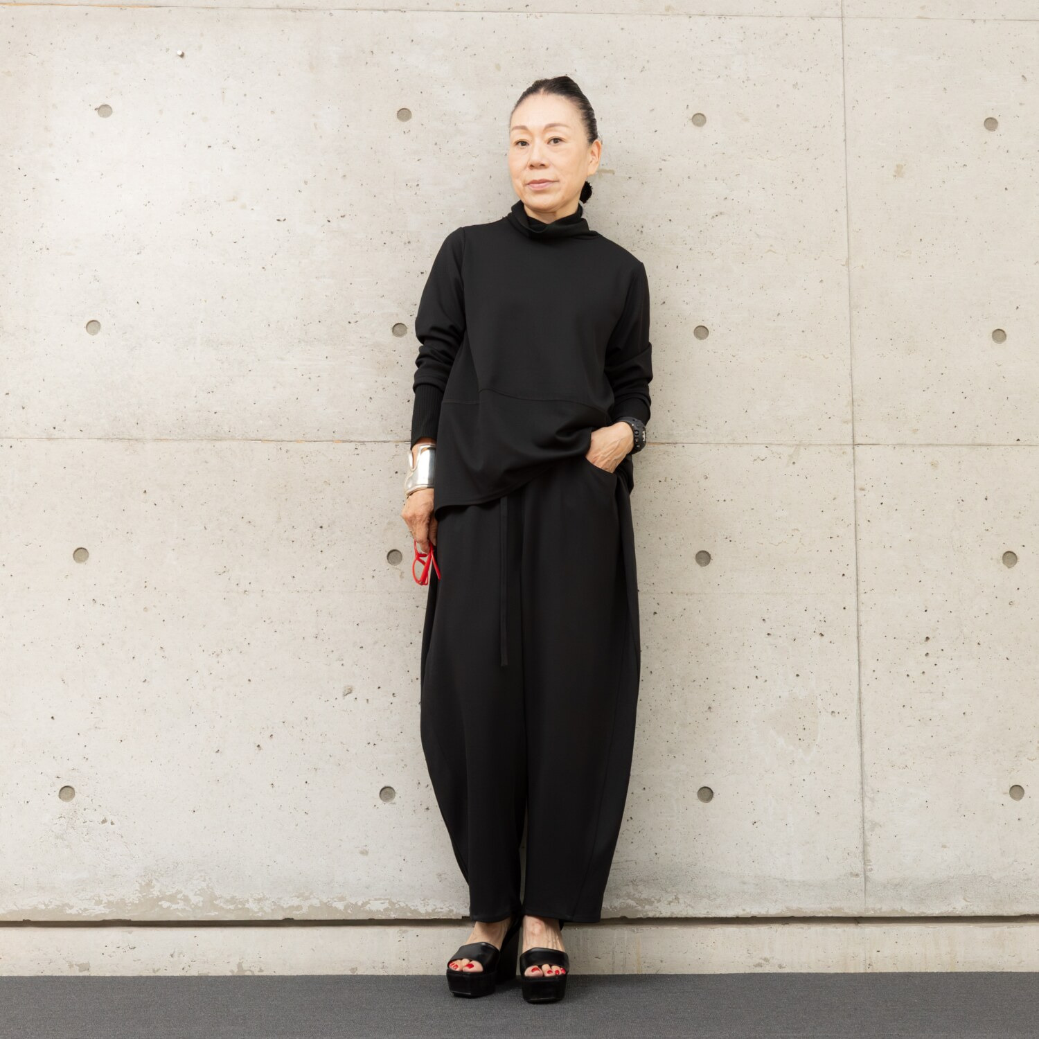 ヒロコ　デシネール リブタートル＆リブ袖 コーディネイト風 バレルシルエット プルオーバー