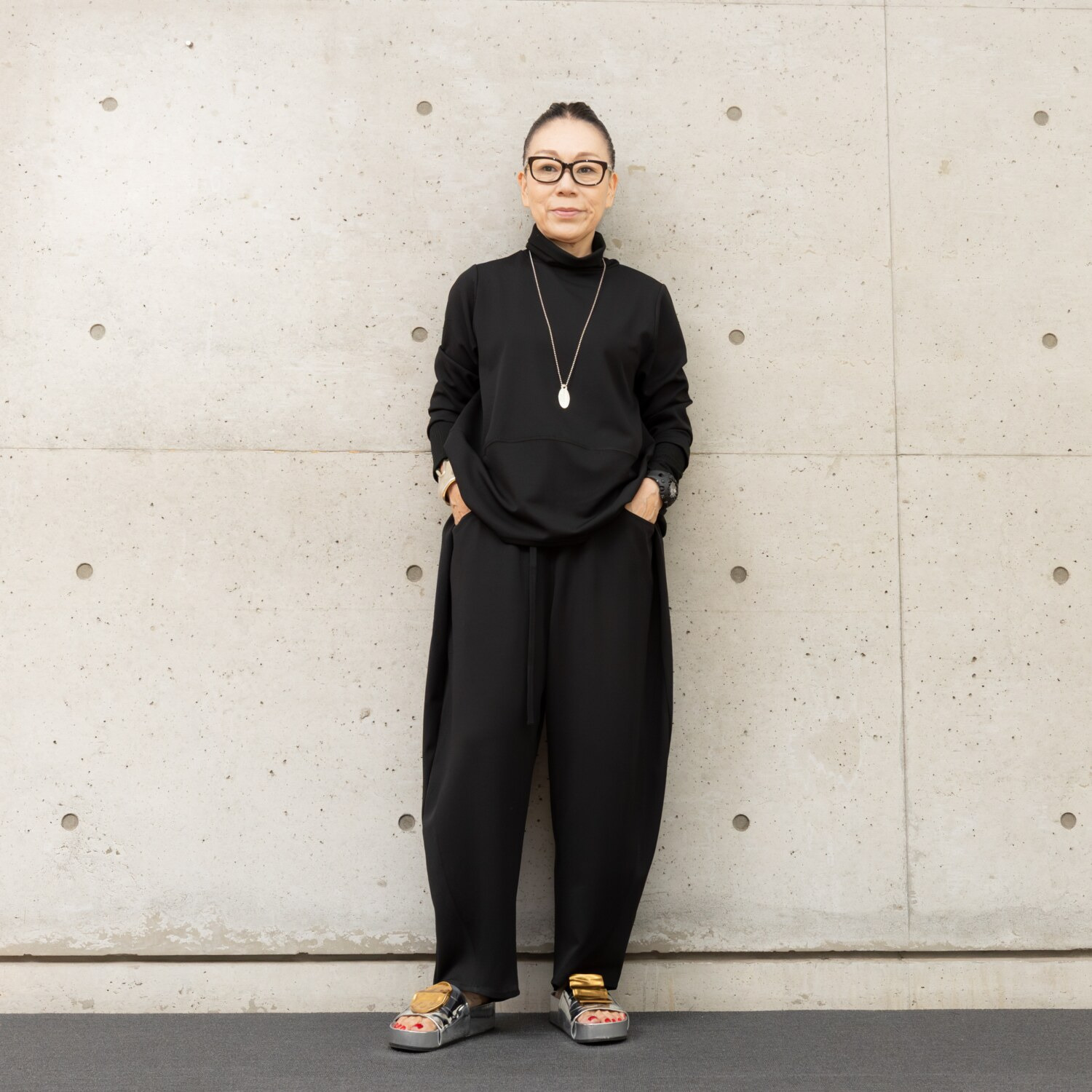 ヒロコ　デシネール リブタートル＆リブ袖 コーディネイト風 バレルシルエット プルオーバー