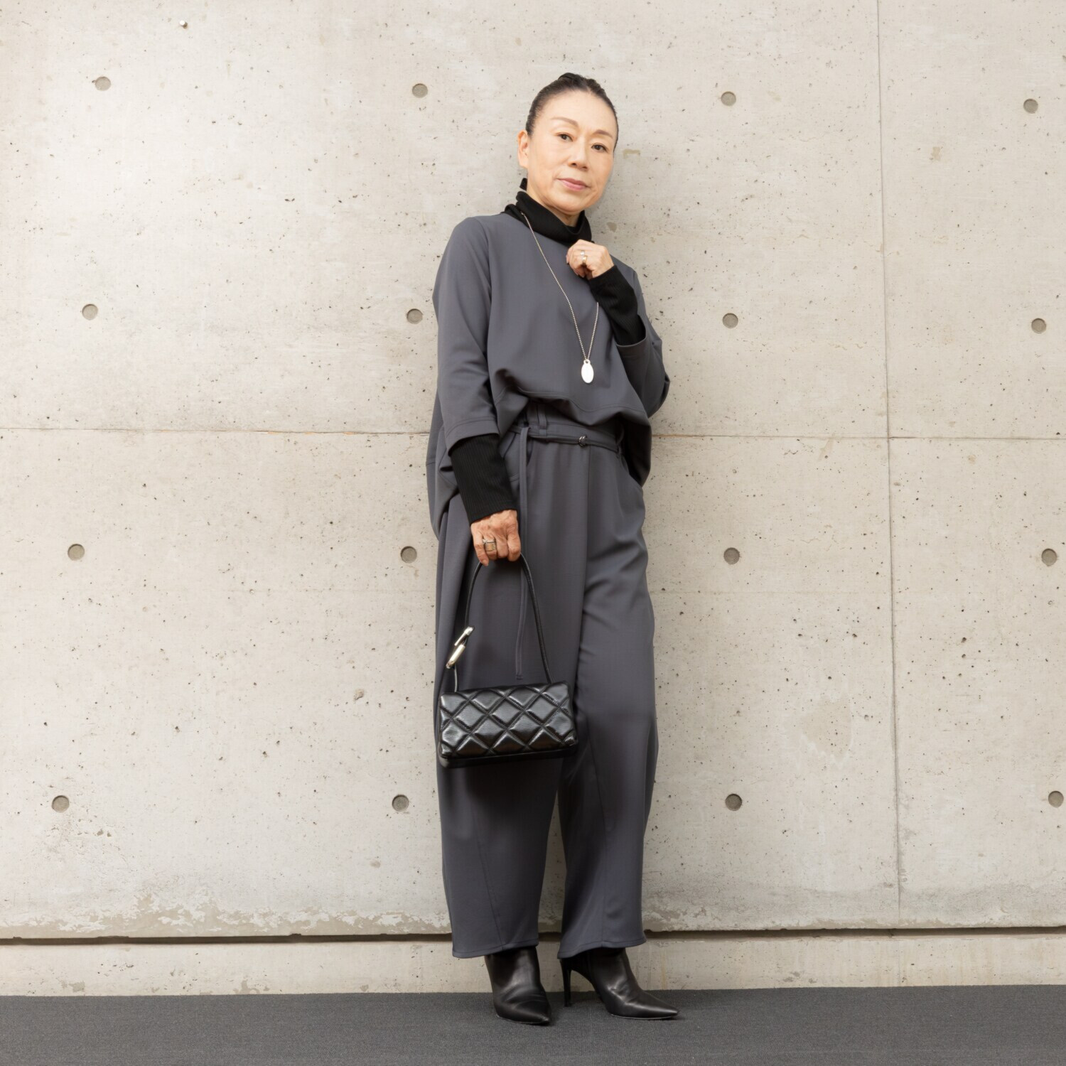 ヒロコ　デシネール リブタートル＆リブ袖 コーディネイト風 バレルシルエット プルオーバー