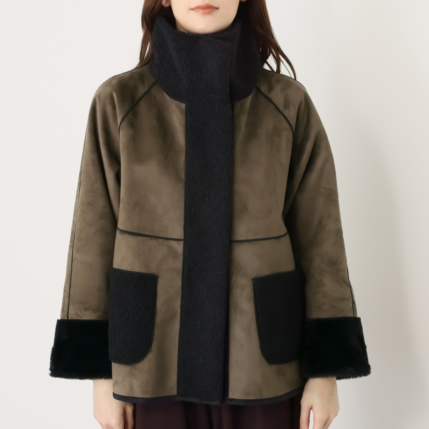 ヒロコ　デシネール ボア＆フェイクファー オフハイネック リバーシブル仕立て Ａラインジャケット