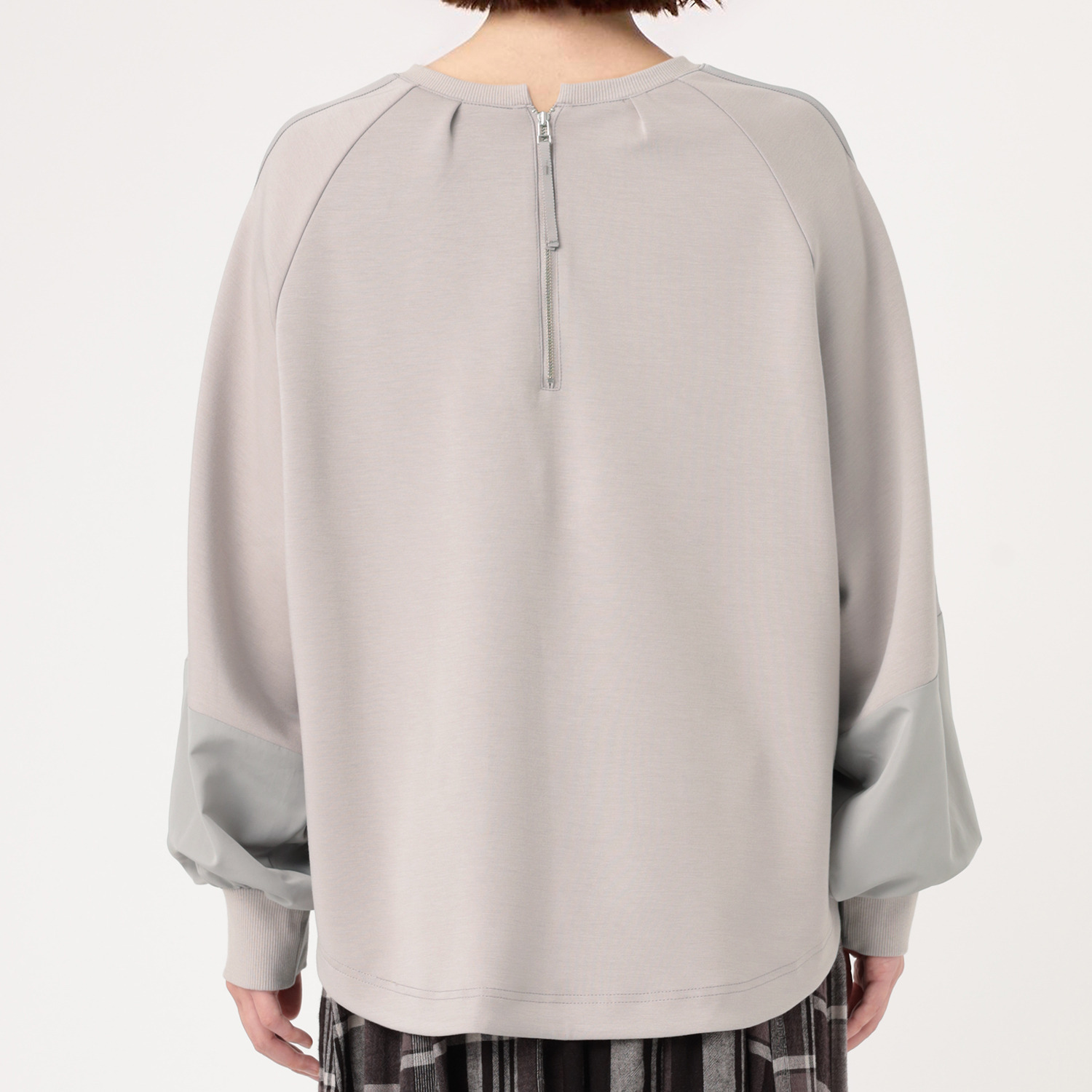 ダジュール ロゴプリントデザイン プルオーバー