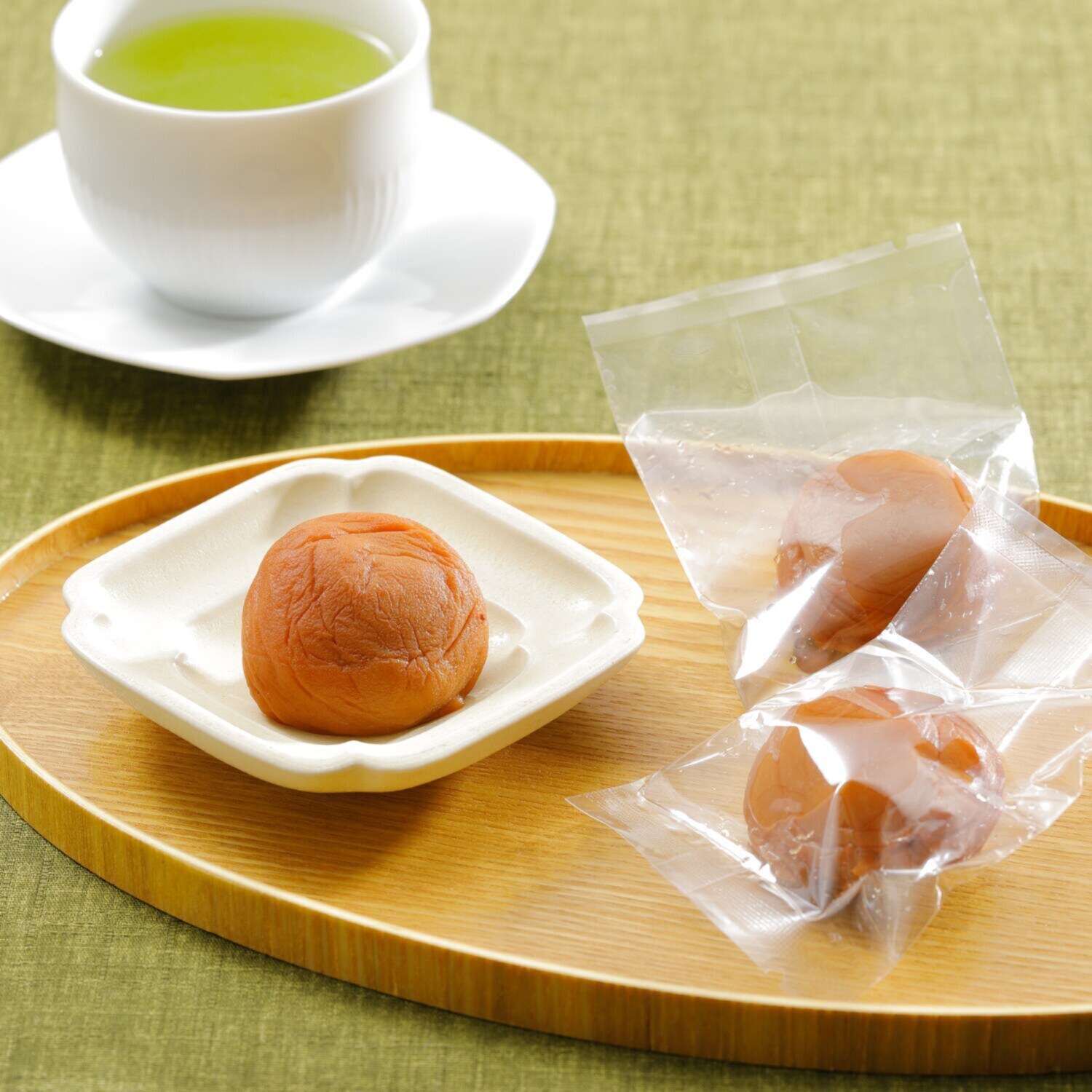 国産はちみつ使用！ 紀州南高梅 はちみつ梅（個包装）