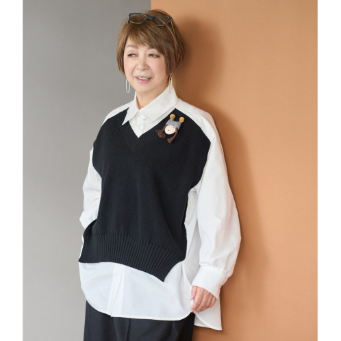 ウノ・ウノ・ドゥーエ　おしゃれ見え間違いなし！　レイヤードに見える　ニットドッキングシャツ