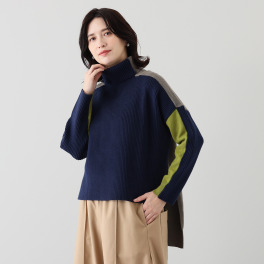 ウノ・ウノ・ドゥーエ コーディネイトを華やかに ブロック配色 両Ａ面ハイネック ニットプルオーバー