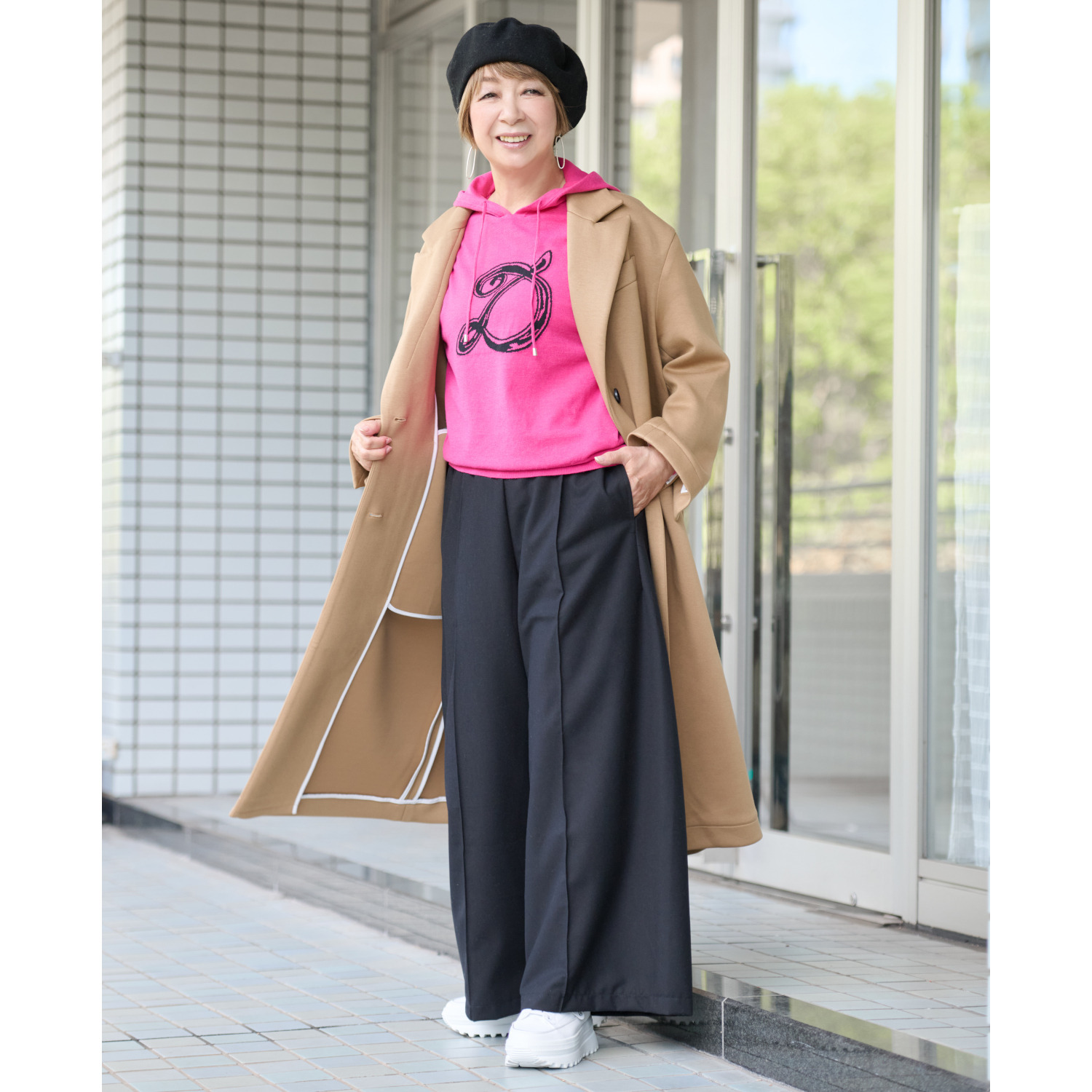 ウノ・ウノ・ドゥーエ ジャガード“Ｄ”ロゴ フーディーニット ライトパーカー