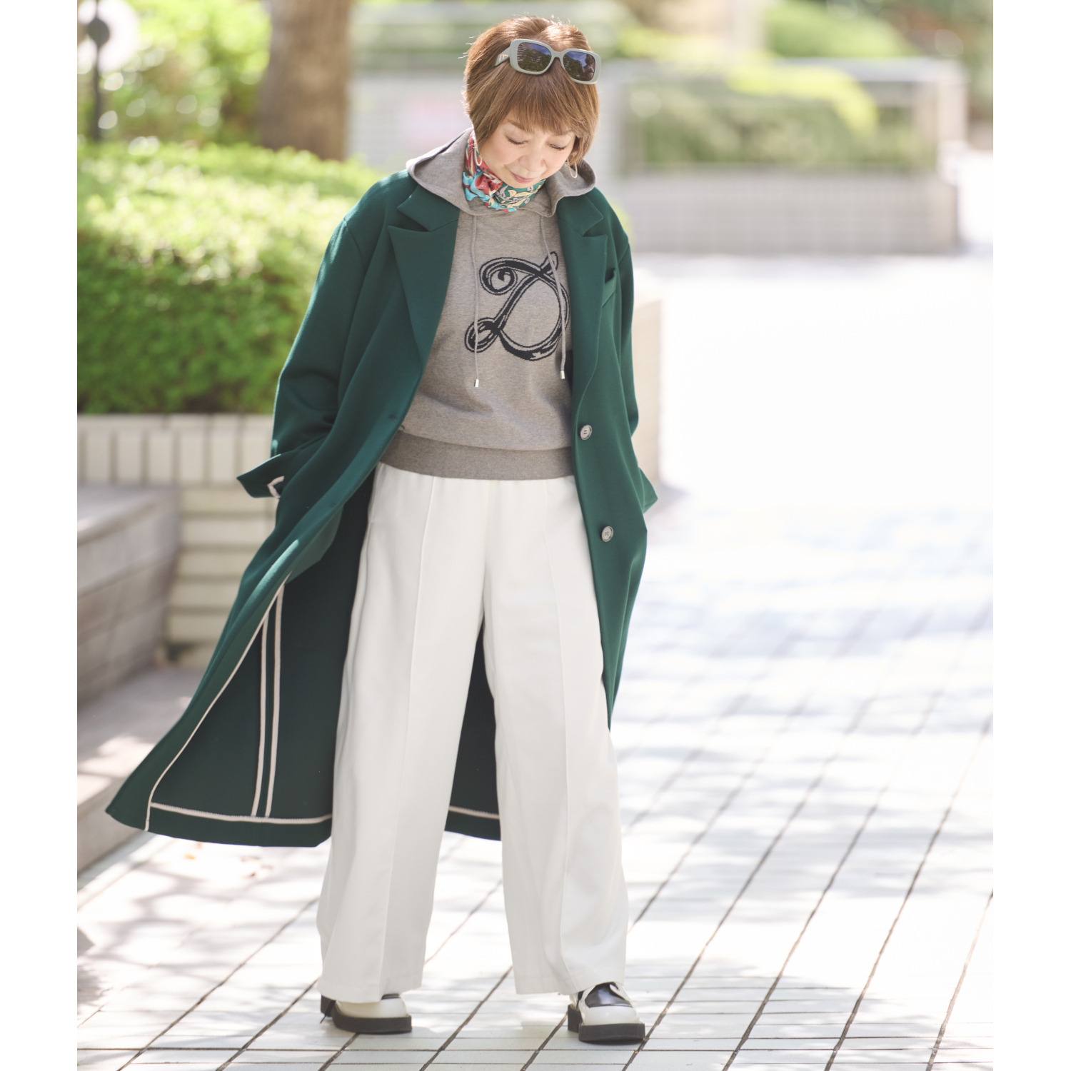 ウノ・ウノ・ドゥーエ ウール見えなのに軽やか ふんわり起毛 クラシックワイドパンツ