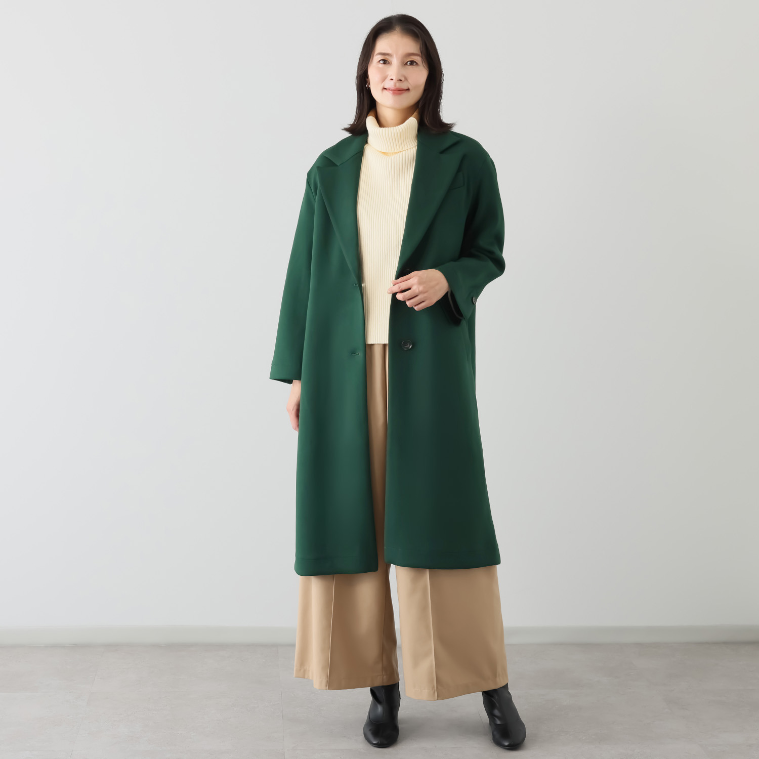 ウノ・ウノ・ドゥーエ 着るだけでスタイリッシュ もっちりリッチ テーラードコート