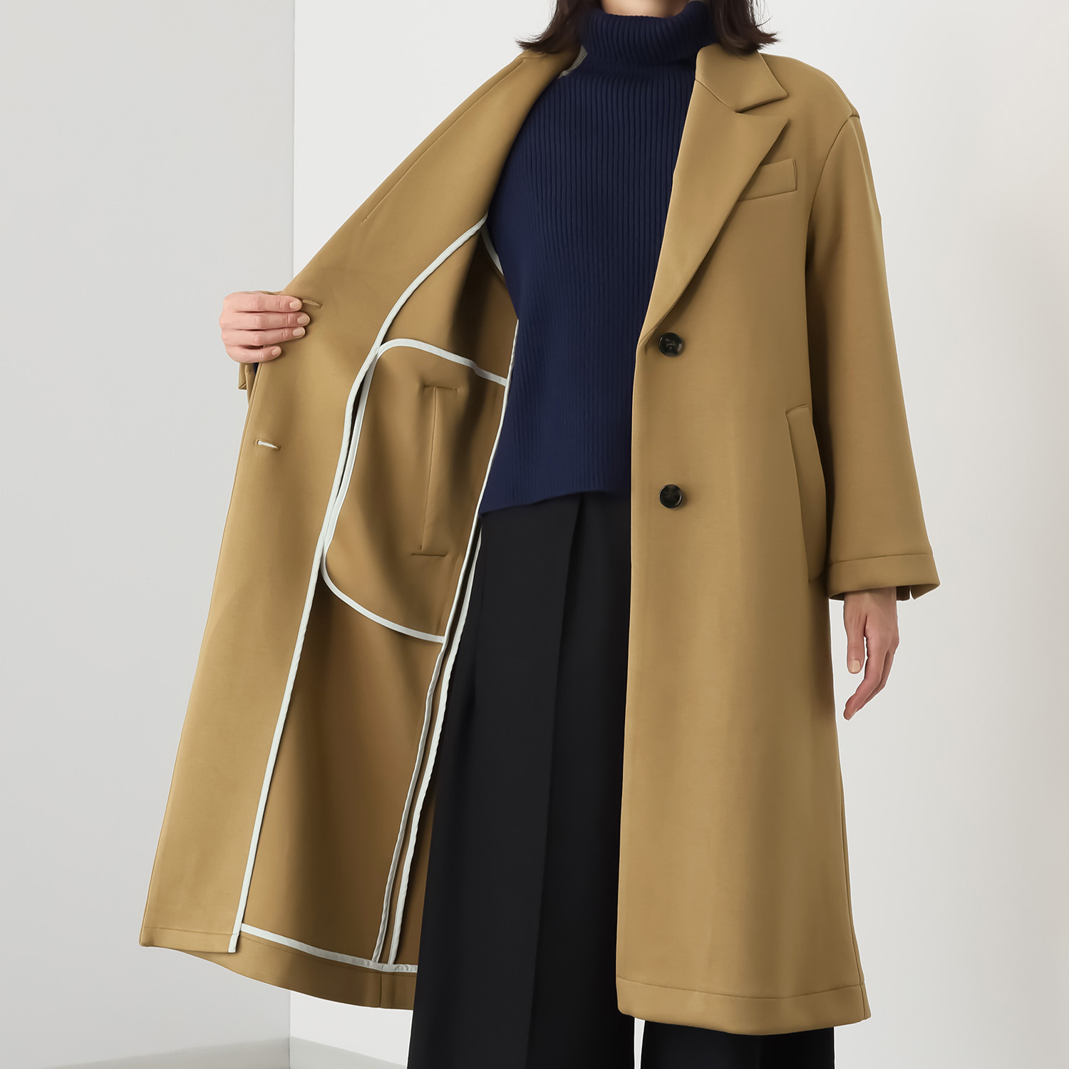 ウノ・ウノ・ドゥーエ 着るだけでスタイリッシュ もっちりリッチ テーラードコート