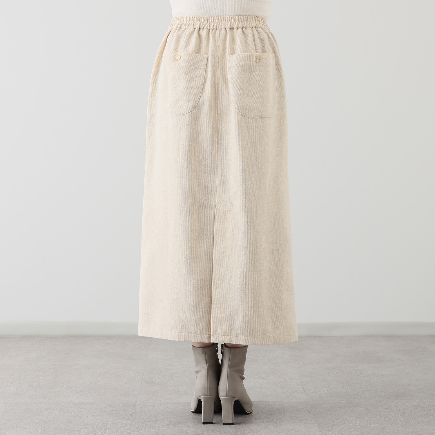 ウノ・ウノ・ドゥーエ ラインアクセントスカート