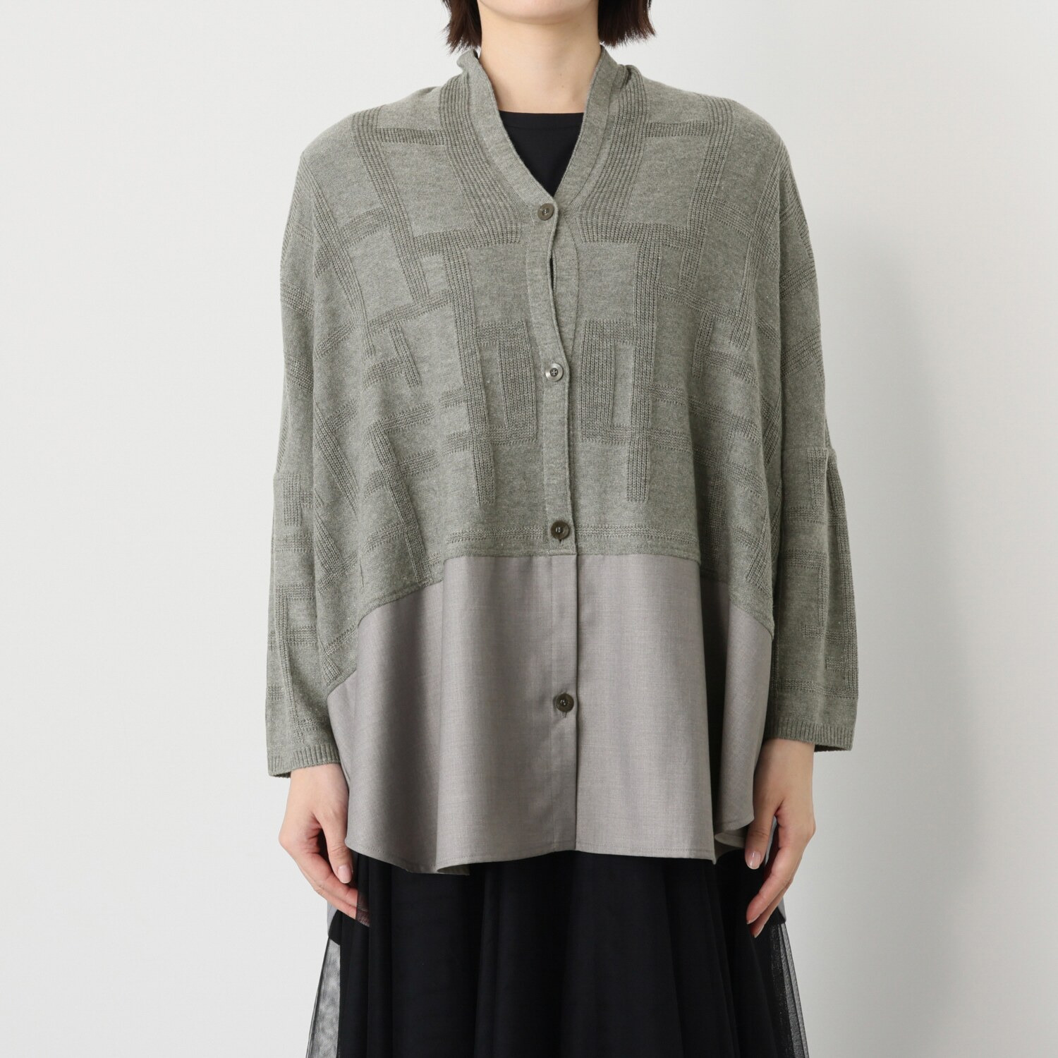 ヨシヨシ バイ　ピージェイ オーバーサイズシルエット 異素材切替 デザインカーディガン