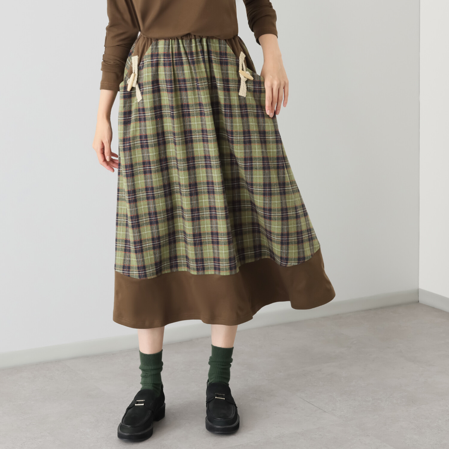 ハヤマ　ブリーズ 別布使い 切替デザイン スカート