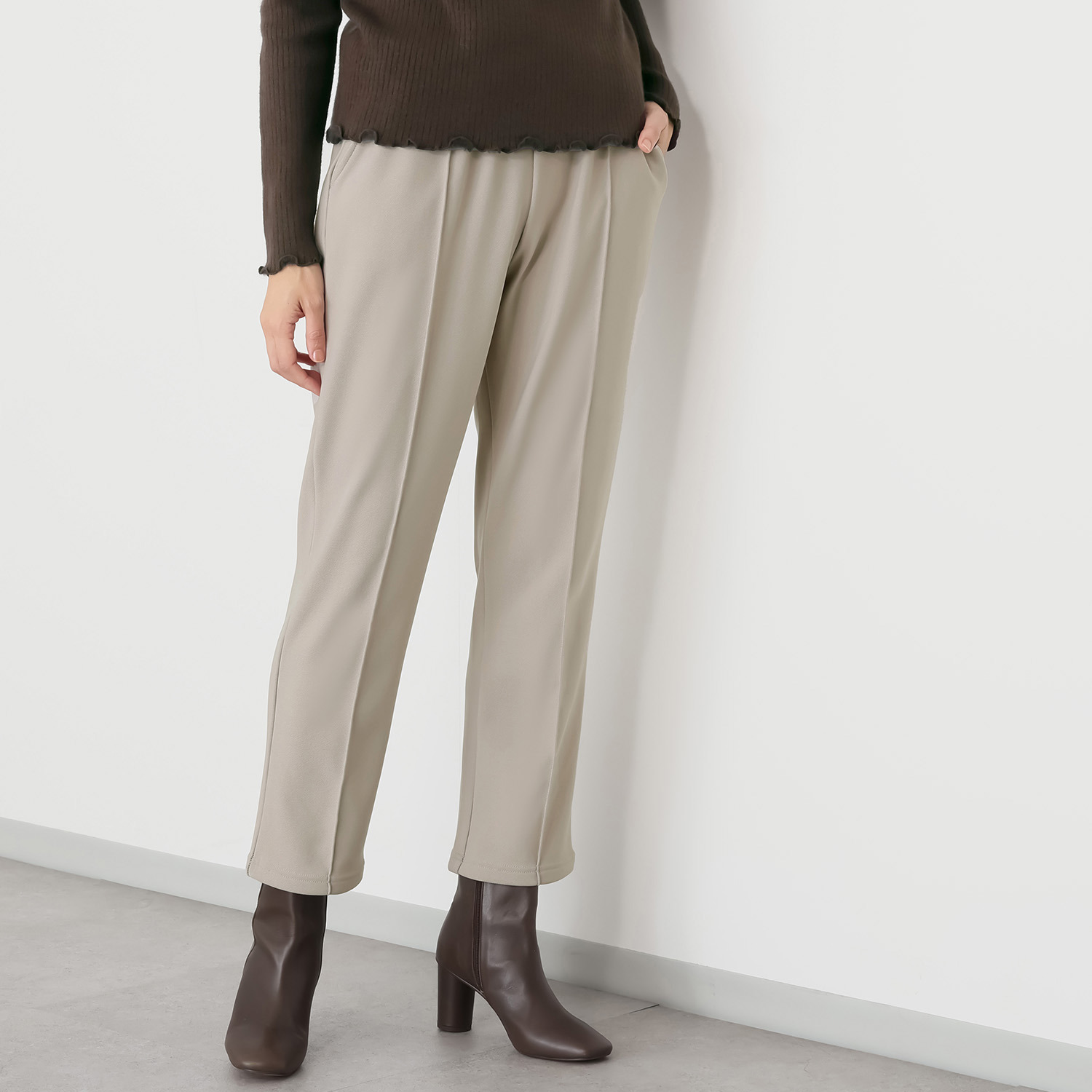 ルイボーテ ＵＶカット 裏ベロア 美脚シルエットパンツ