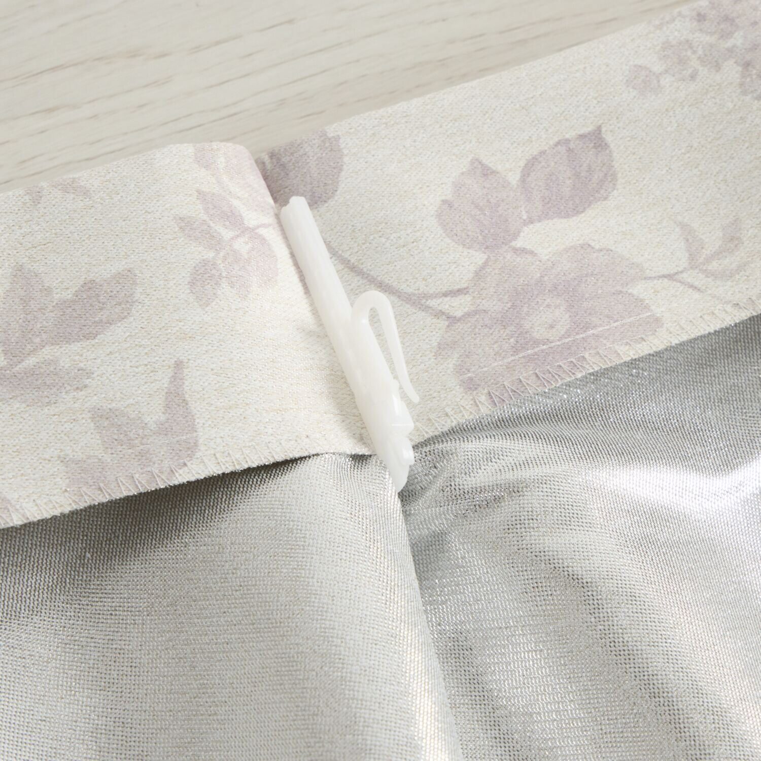 エコファイン 保温＆ＵＶカット ドレーププリント花柄 厚地カーテン２枚組 ＜１００×１３５ｃｍ＞