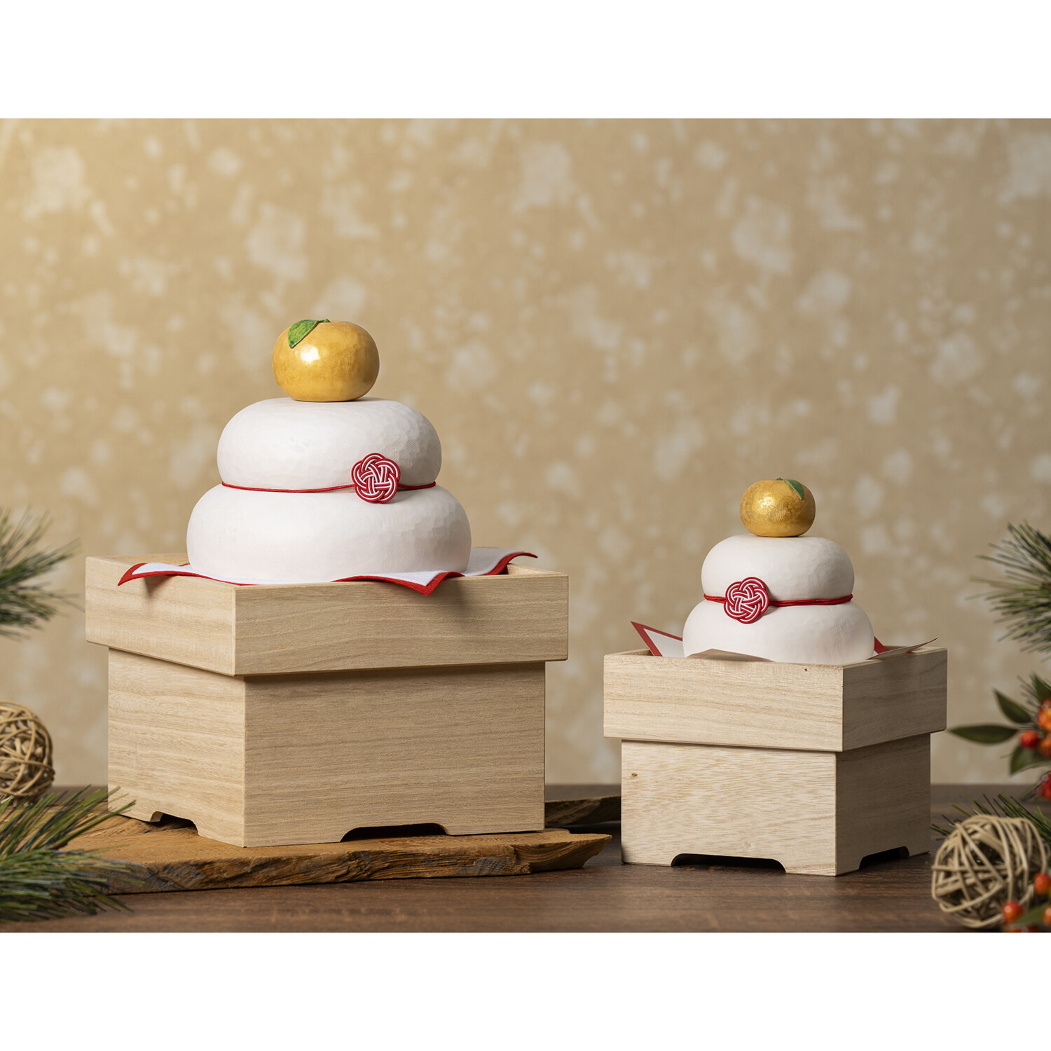 たまふり屋 宝来宝来神社御祈祷 金運祈願の永世木彫り鏡餅 ＜小＞