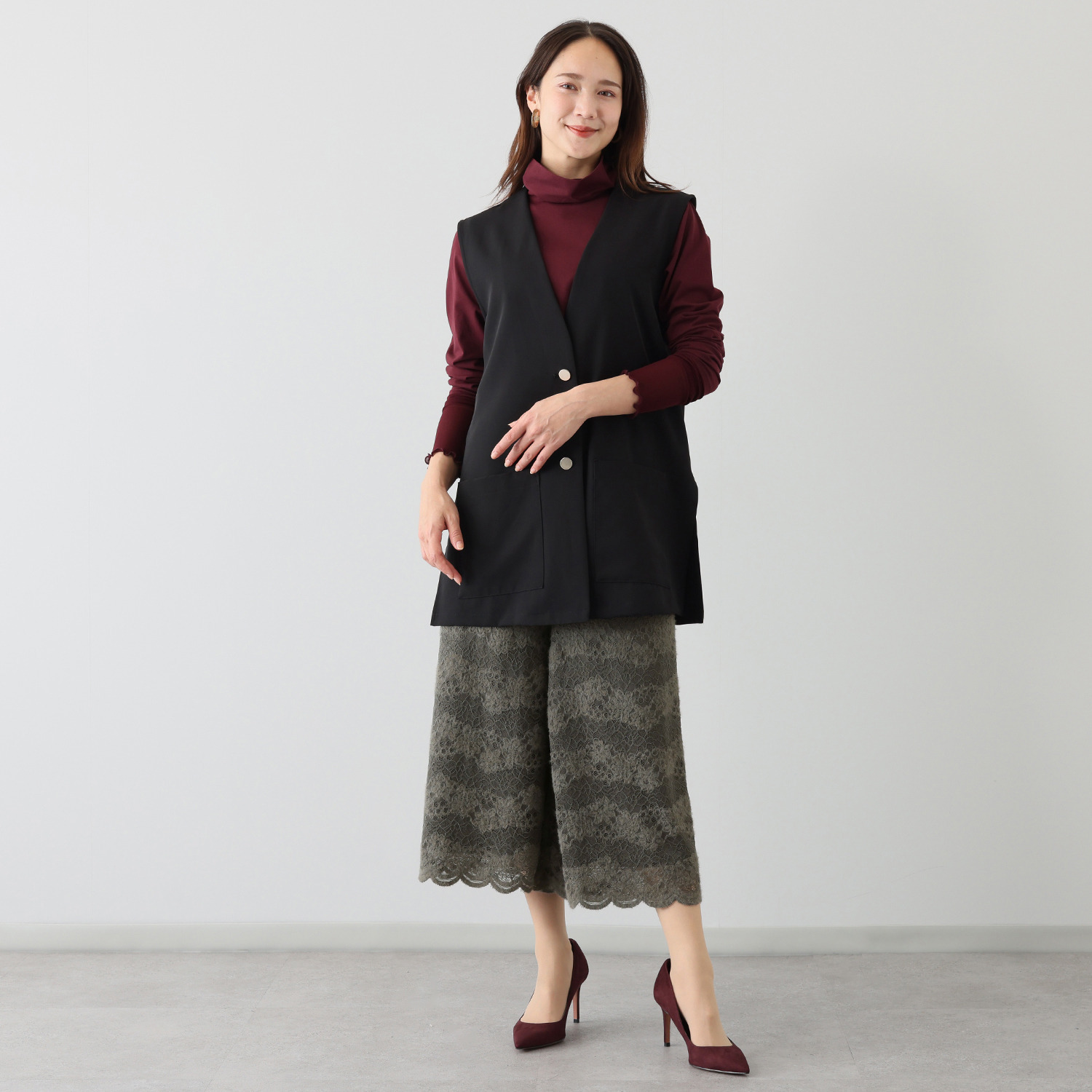 シルバーミントシュガー 裾見せでスタイリングする 重ね着に使える 起毛レース ペチパンツ